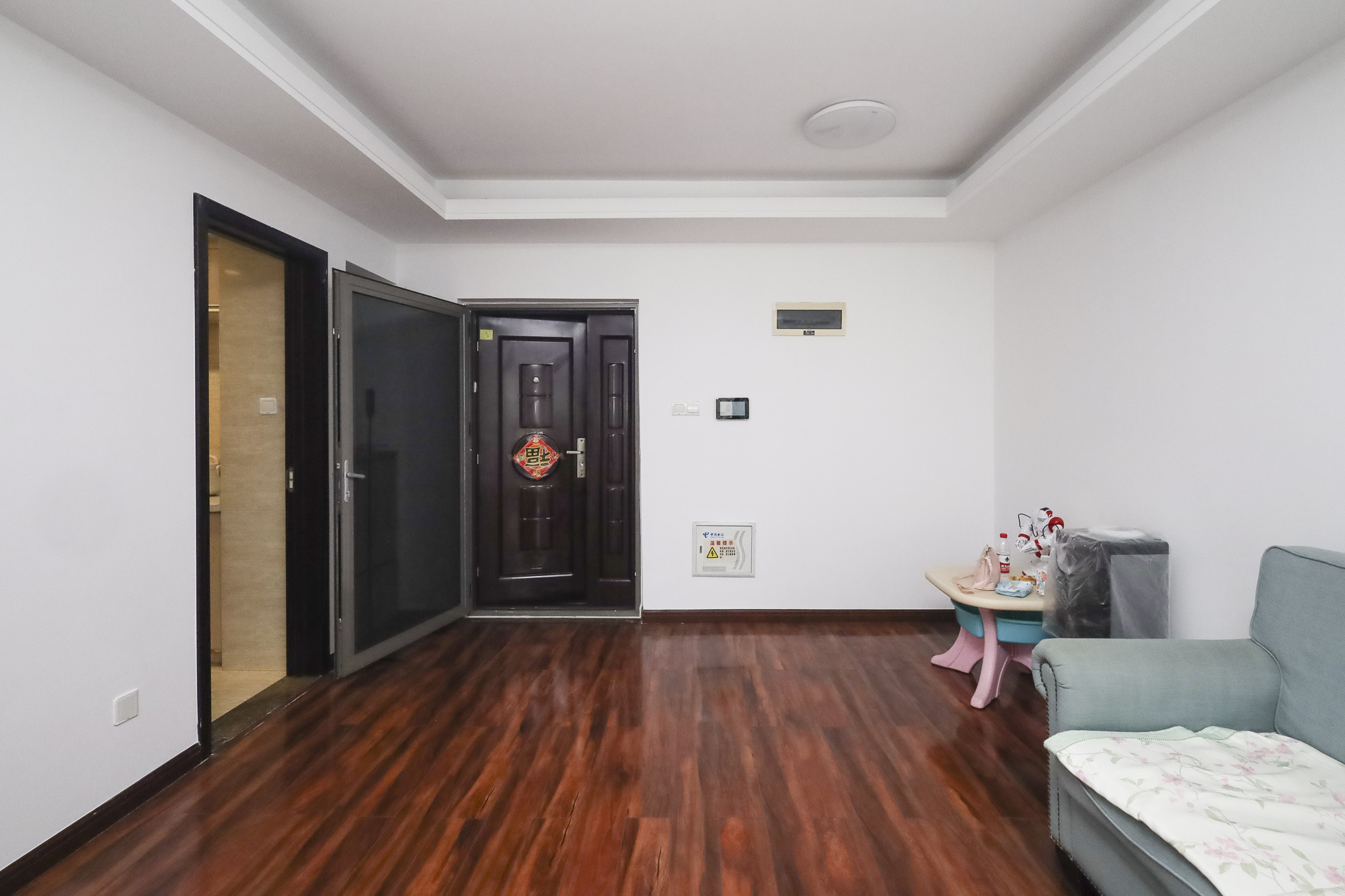 绿地中央广场  3室2厅1卫    88.0万 绿地中央广场  3室2厅1卫    88.0万客厅