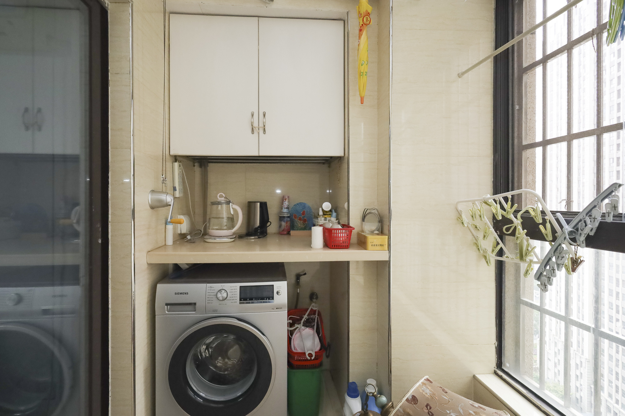 绿地中央广场  3室2厅1卫    88.0万 绿地中央广场  3室2厅1卫    88.0万阳台