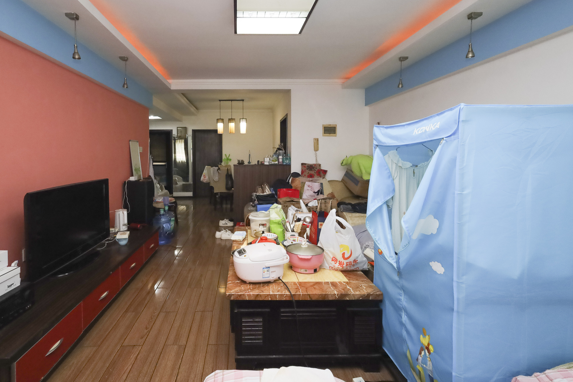 枫林美景  3室2厅1卫   87.00万客厅