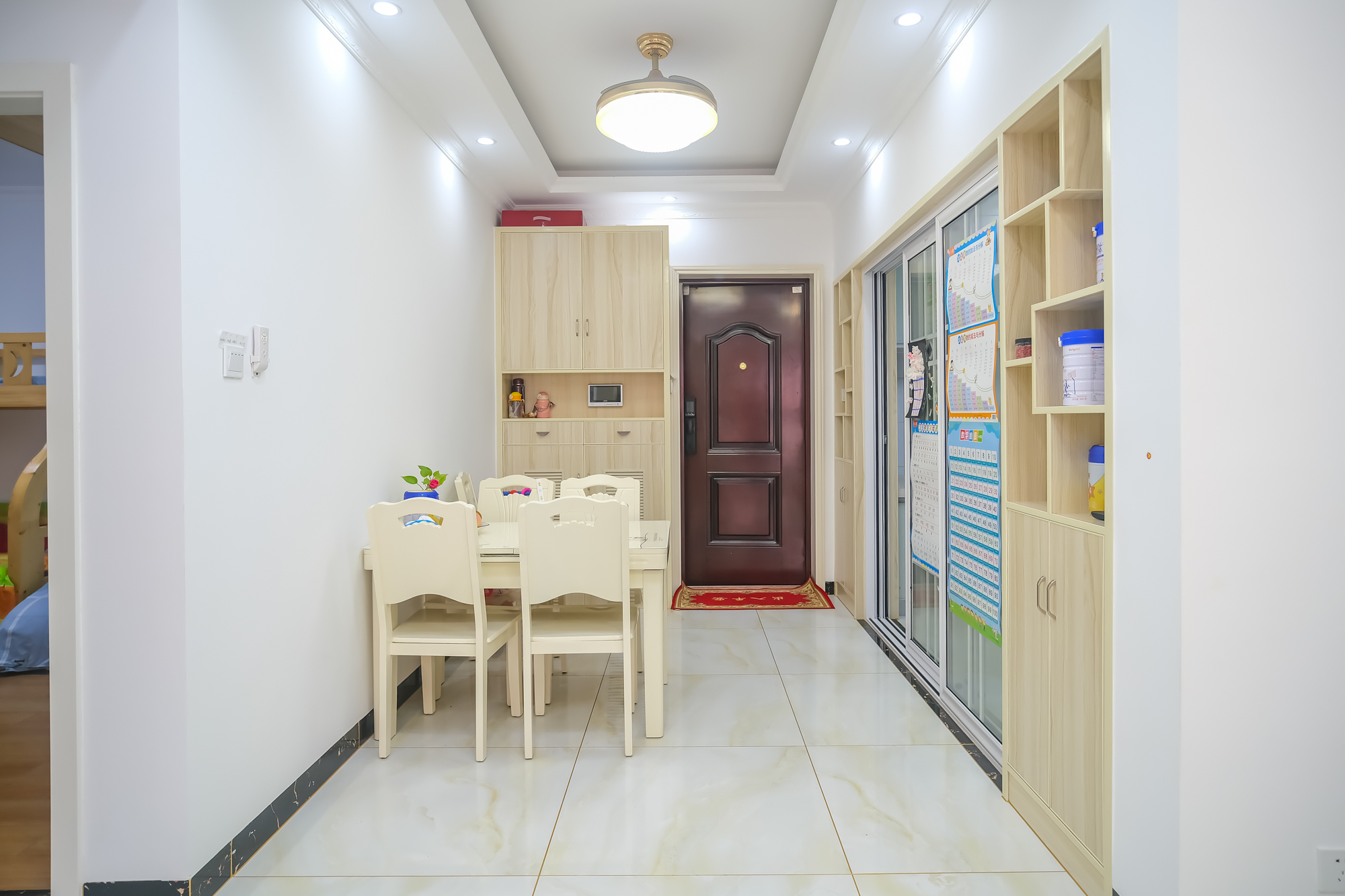 中安善化国际 2室2厅1卫 45.0万 中安善化国际 2室2厅1卫 45.0万客厅