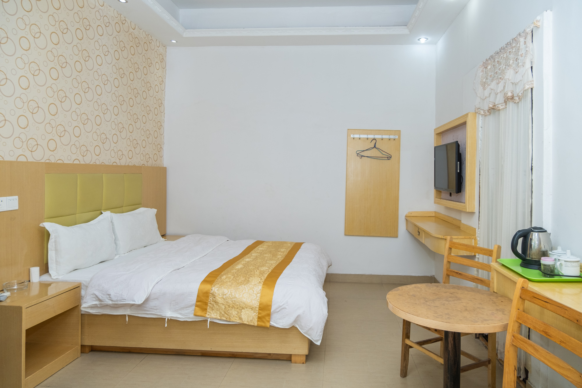 红树湾  3室2厅2卫   91.00万卧室