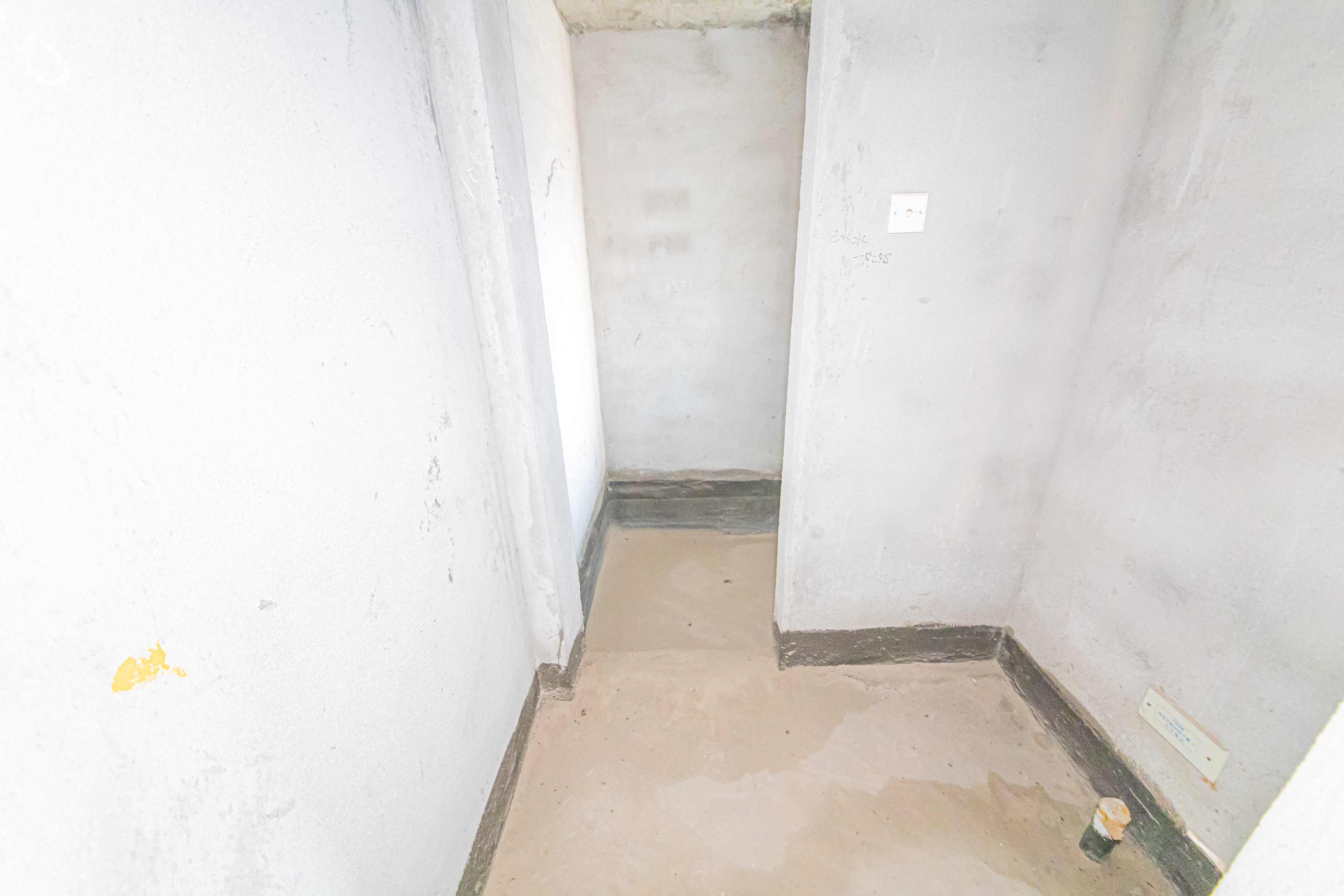 水墨林溪  5室2厅3卫   196.00万卫生间