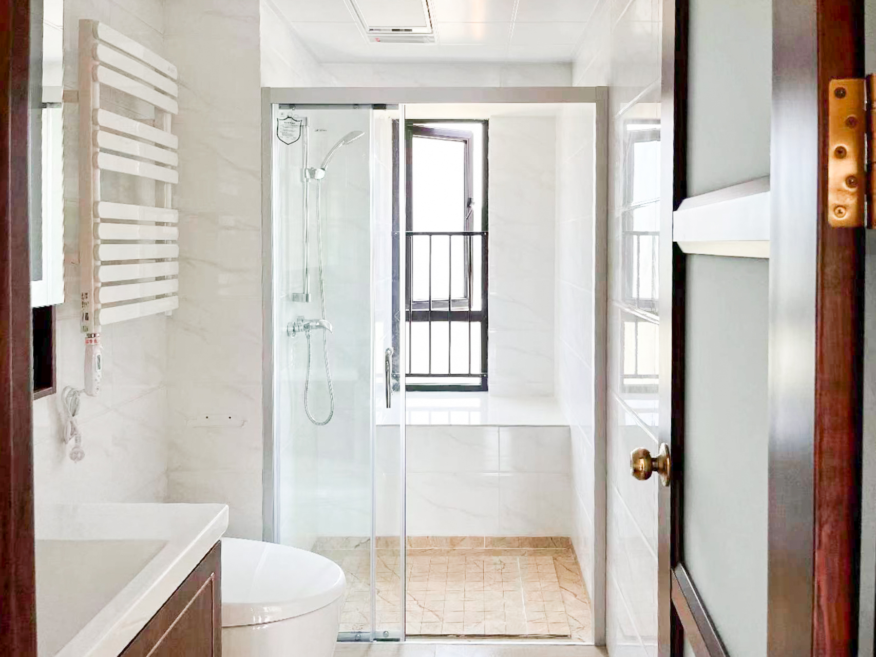 碧桂园荟隽棠 4室2厅2卫 119.8万 碧桂园荟隽棠 4室2厅2卫 119.8万卫生间