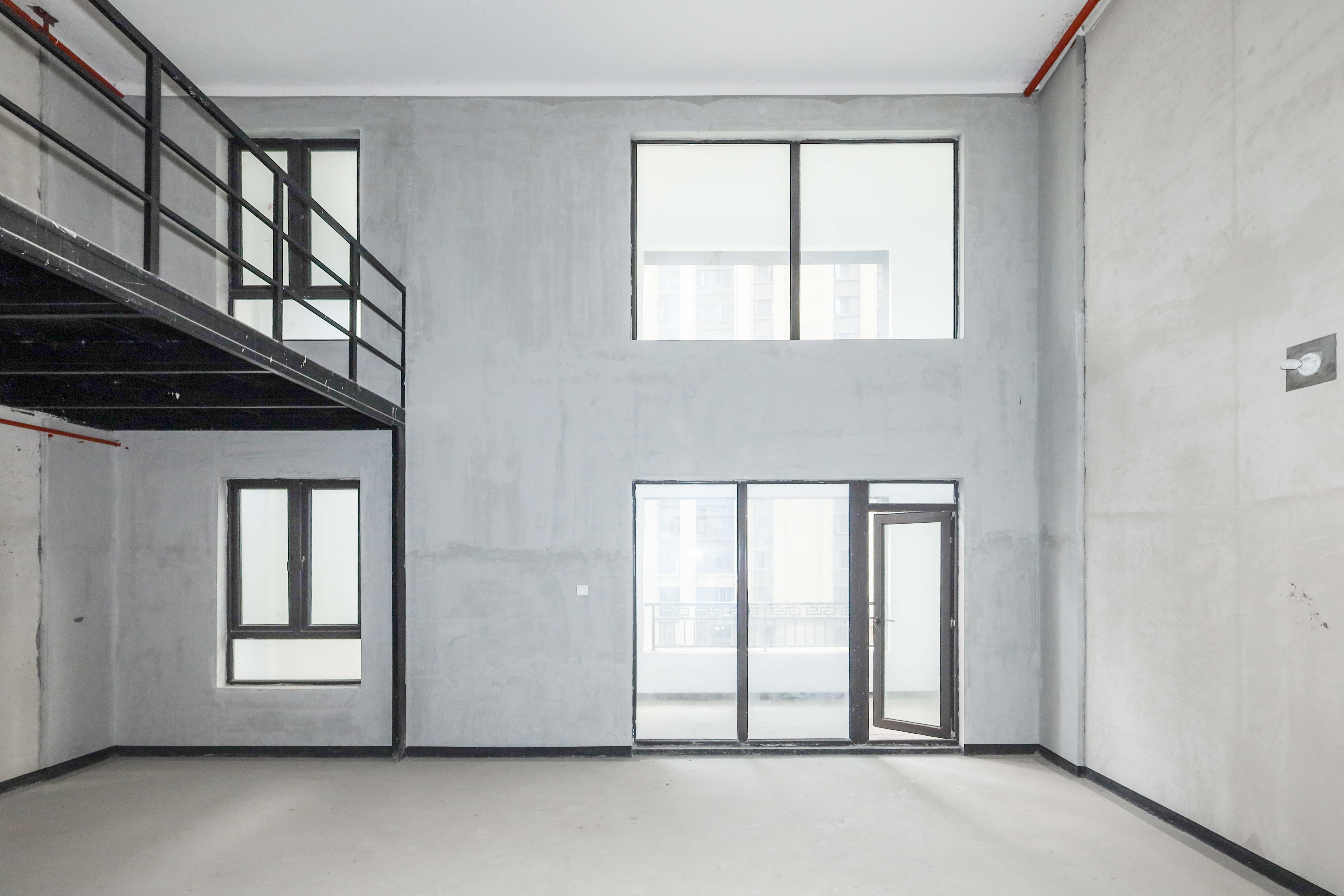 建发央著  4室2厅2卫   370.00万客厅
