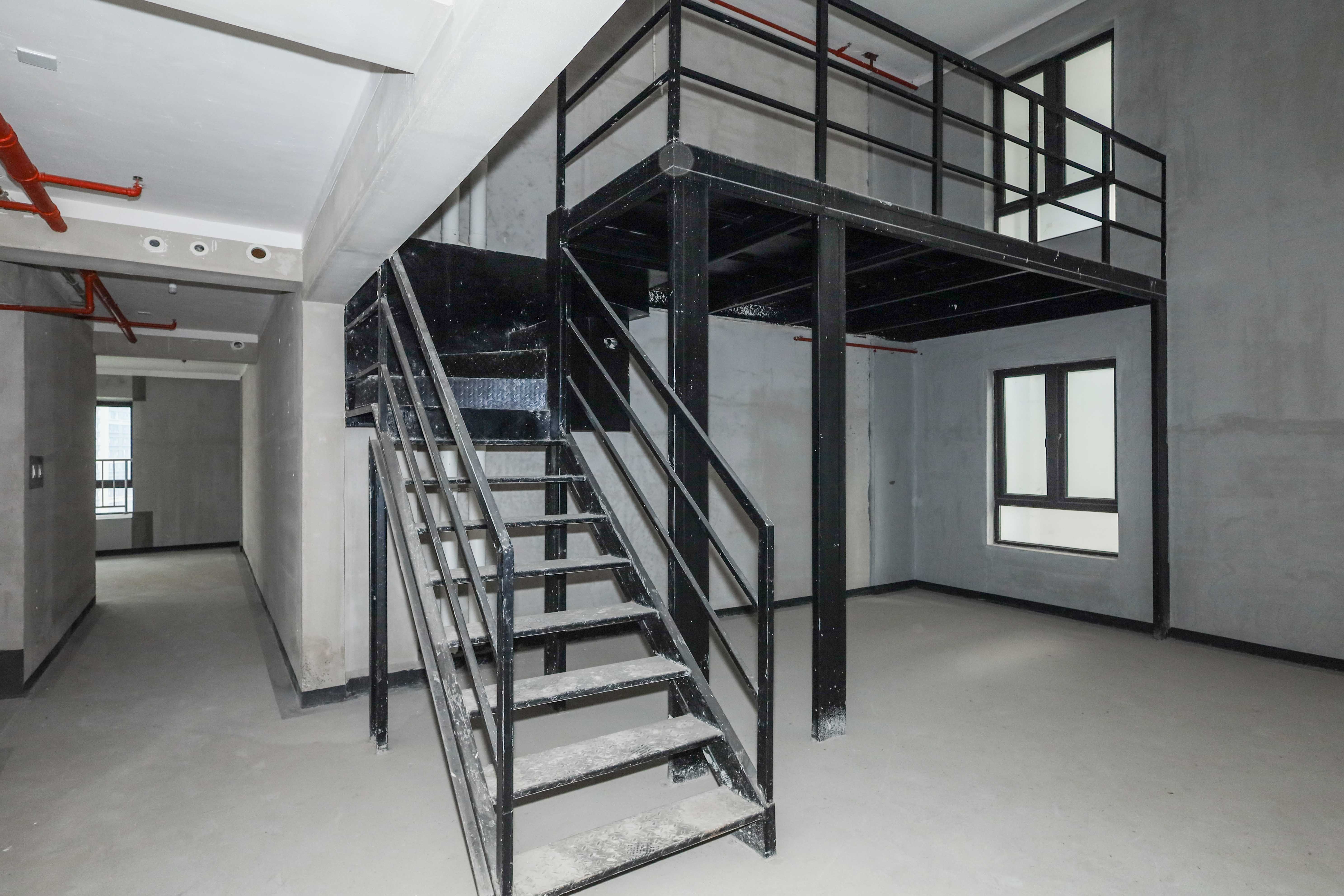 建发央著  4室2厅2卫   370.00万客厅