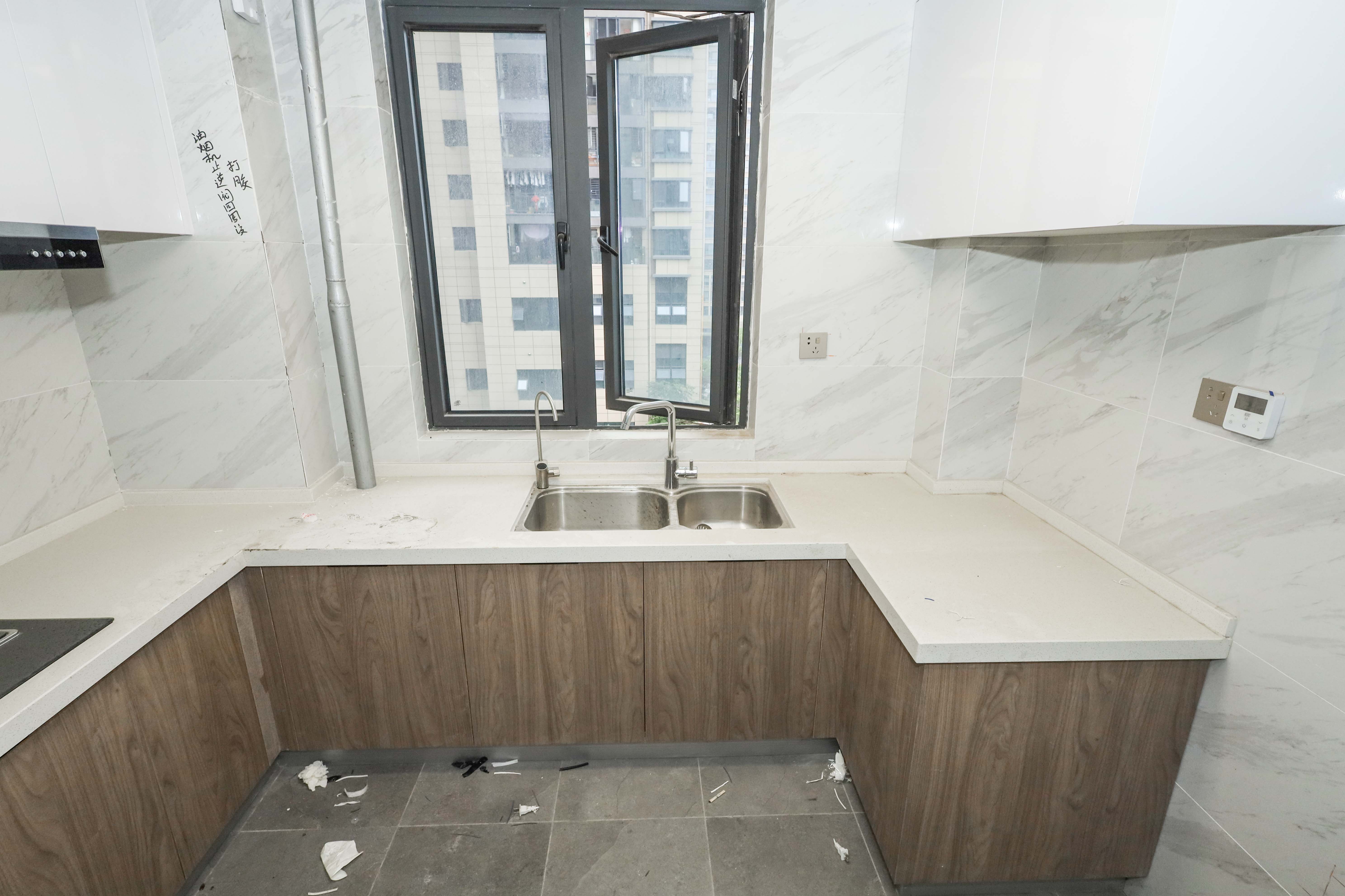 梦想新天地  3室2厅2卫    151.8万 梦想新天地  3室2厅2卫    151.8万厨房