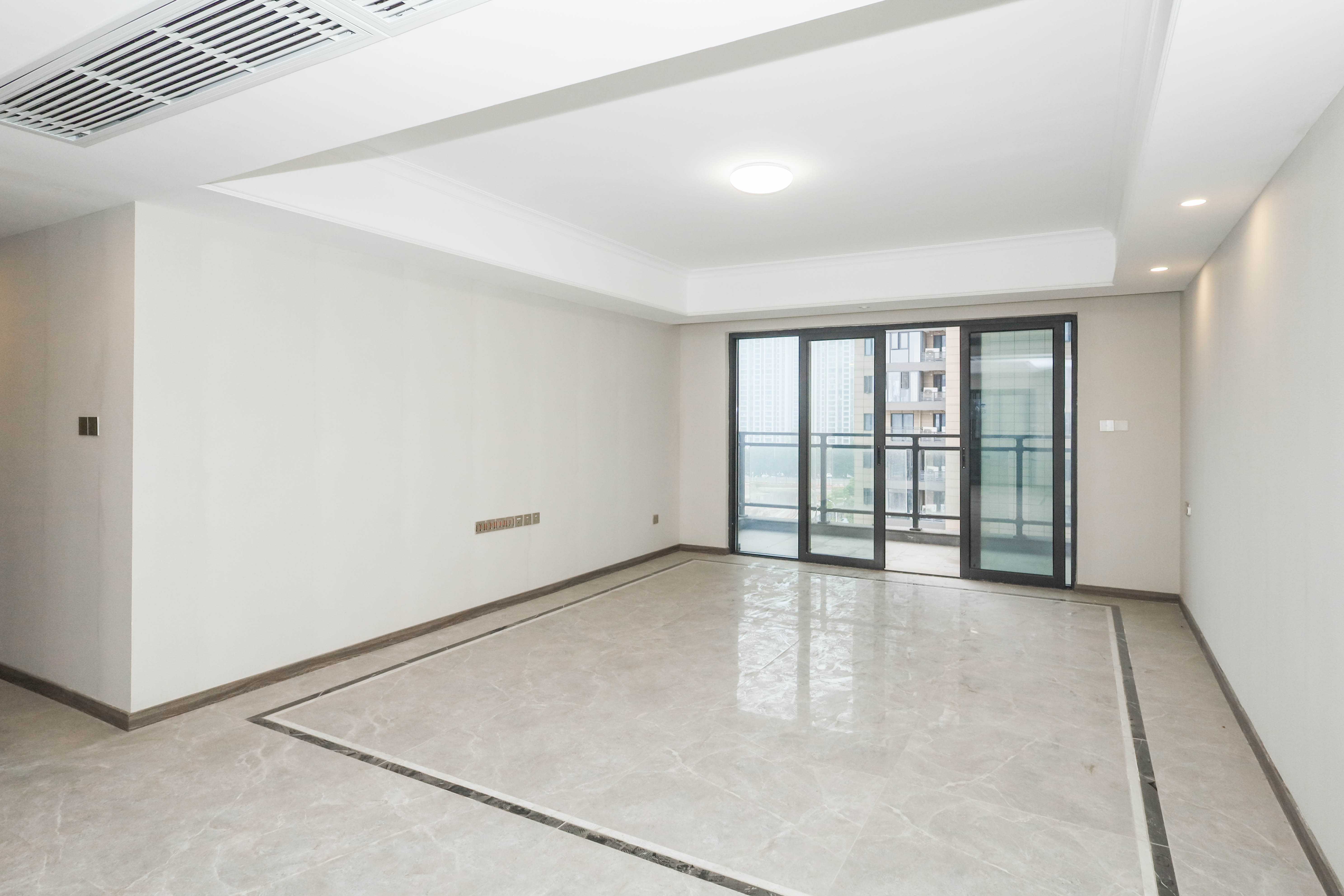 梦想新天地  3室2厅2卫    151.8万 梦想新天地  3室2厅2卫    151.8万客厅