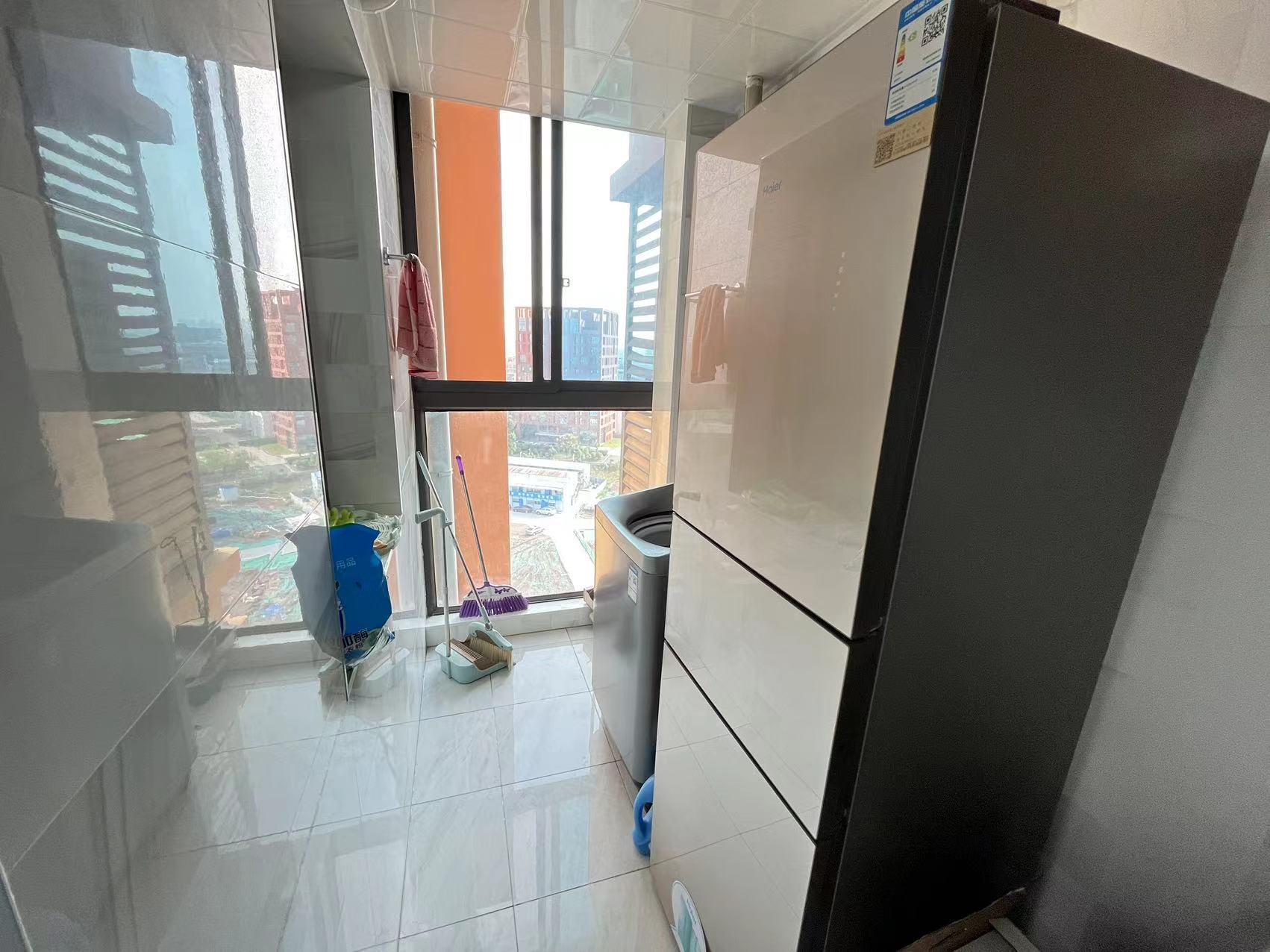 学府港湾 2室2厅1卫 42.0万 学府港湾 2室2厅1卫 42.0万室内图