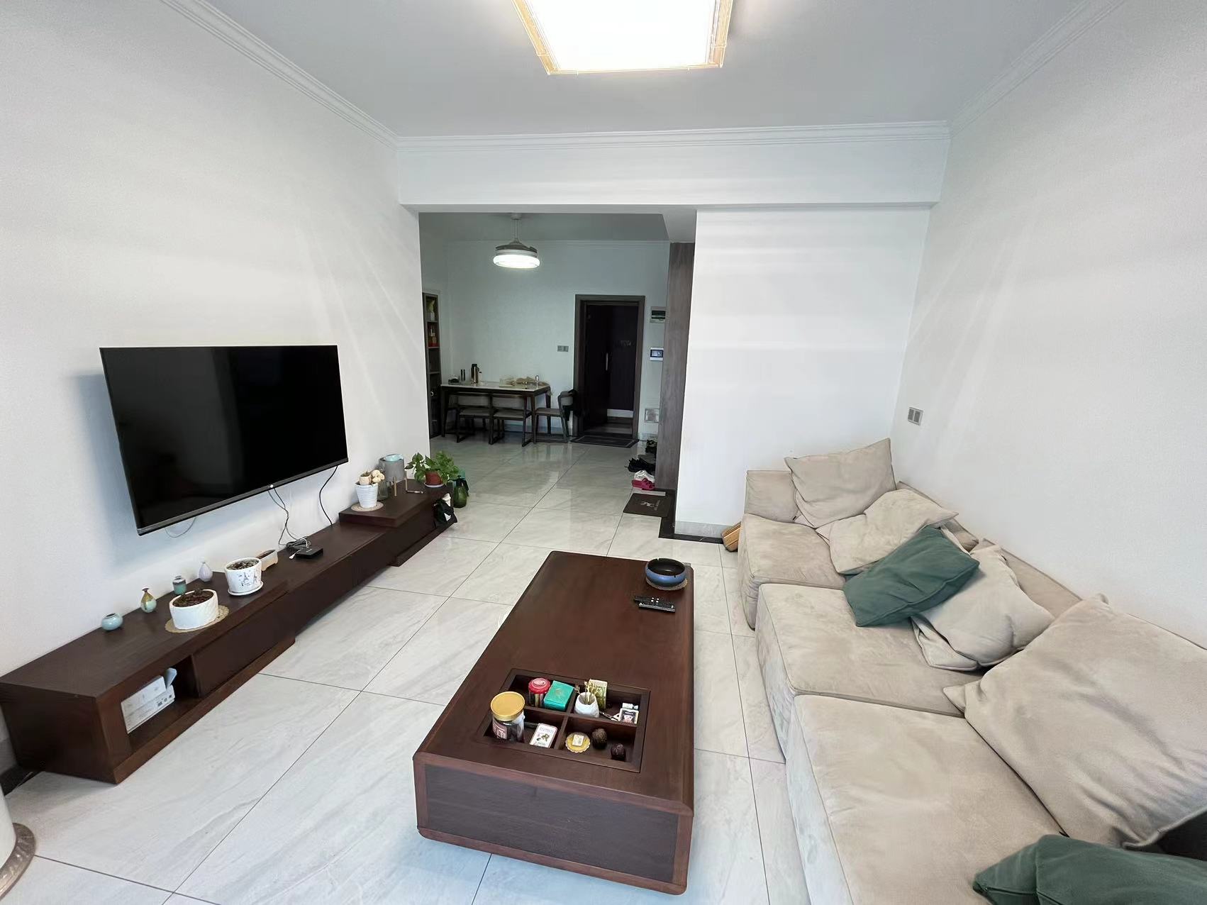 学府港湾 2室2厅1卫 42.0万 学府港湾 2室2厅1卫 42.0万室内图