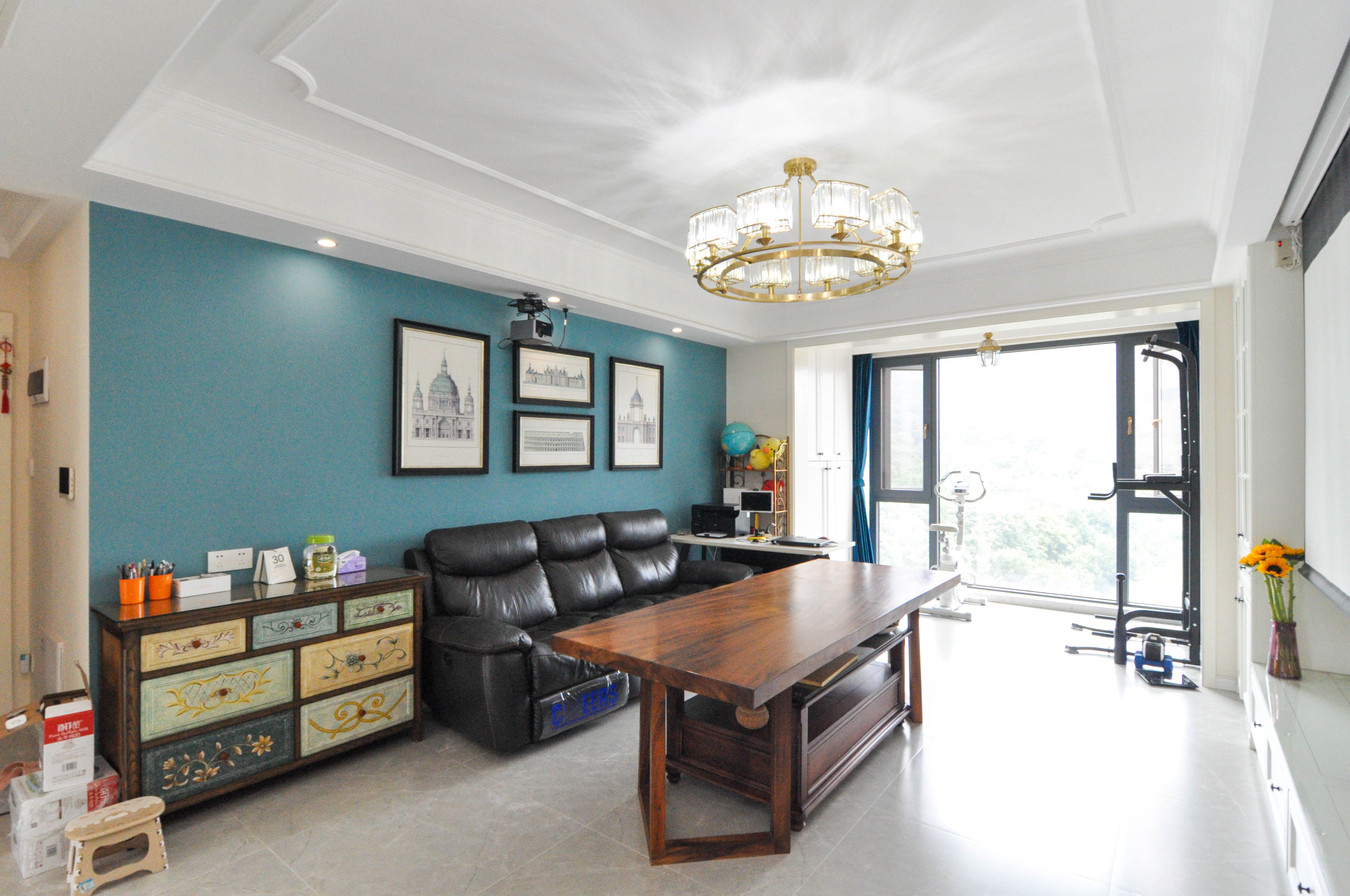 长房梅溪香山  4室2厅2卫    369.0万客厅