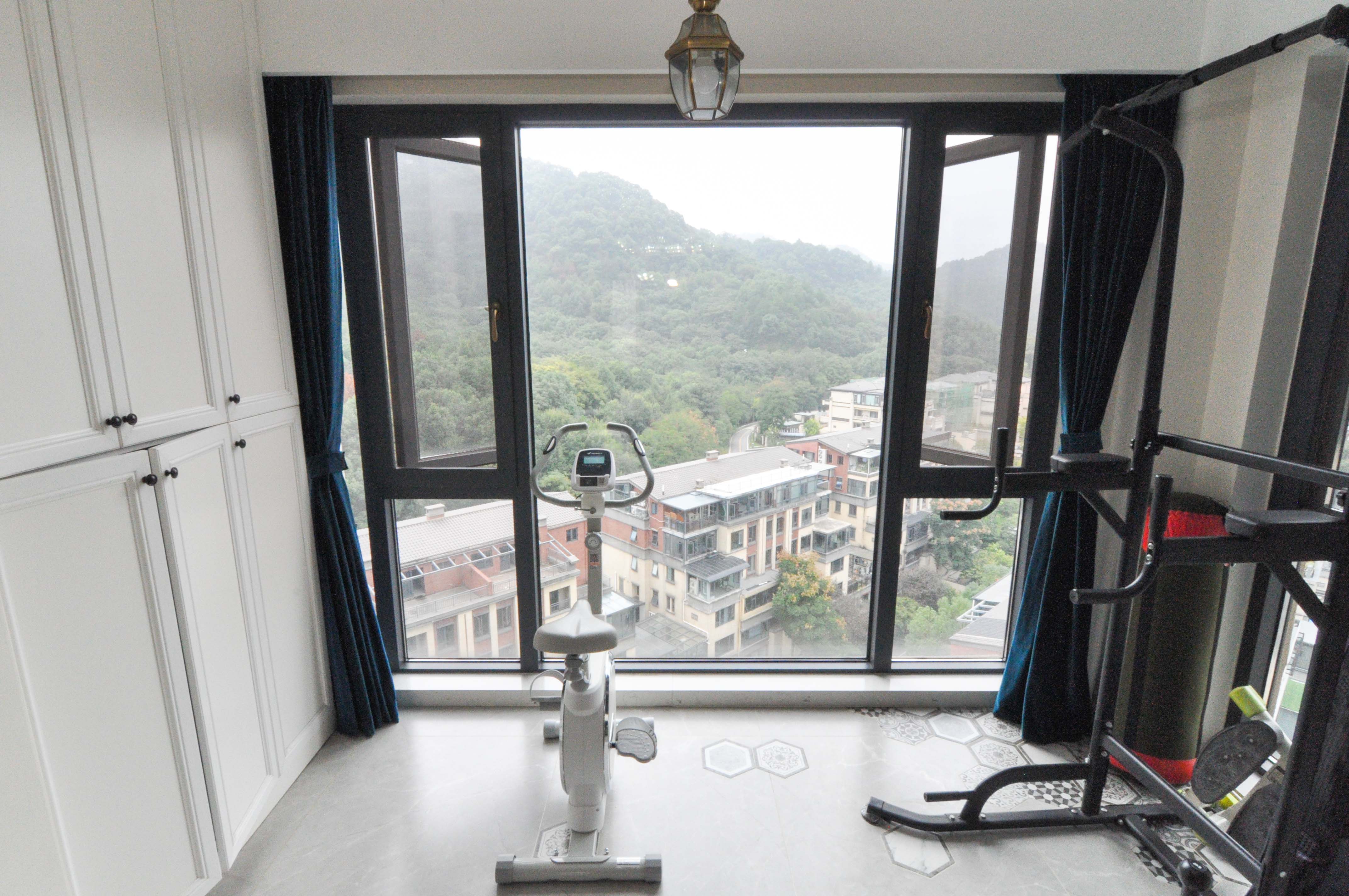 长房梅溪香山  4室2厅2卫    369.0万其他