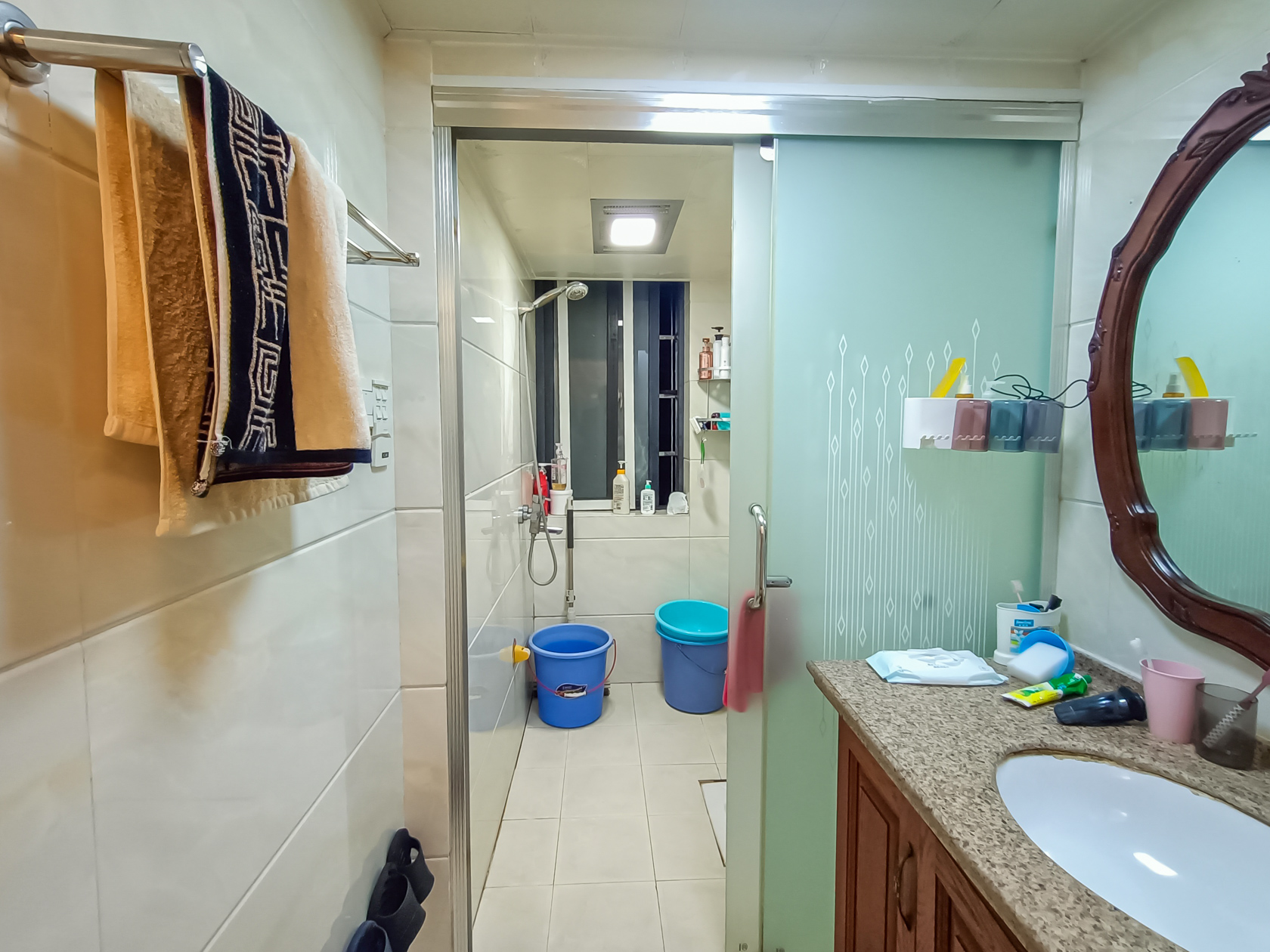 尚都花园城  4室2厅2卫    89.8万卫生间