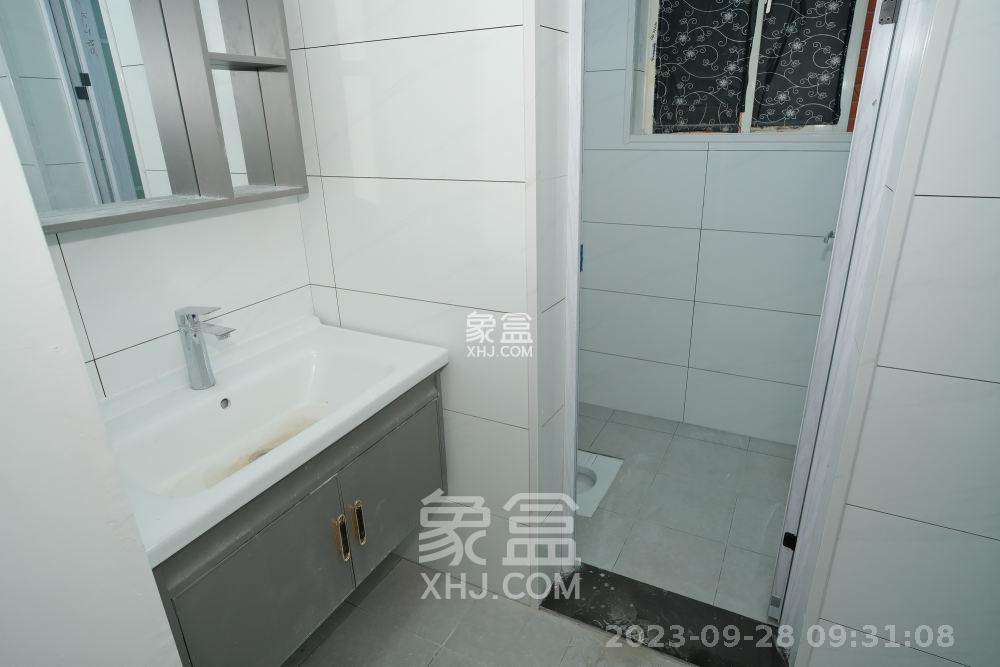 湘绣城  2室2厅1卫   1600.00元/月室内图