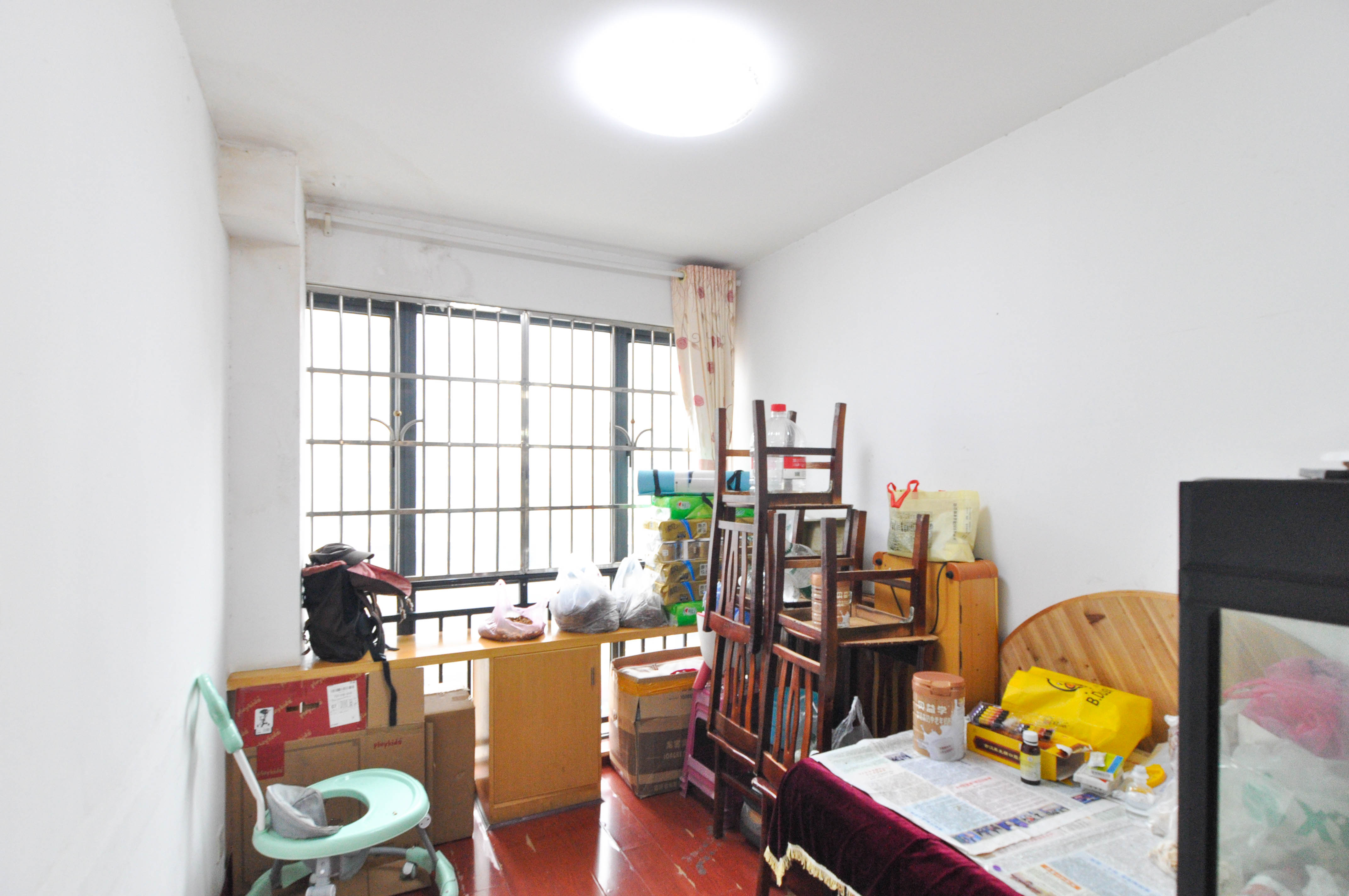 翡翠华庭  3室2厅1卫   98.80万其他