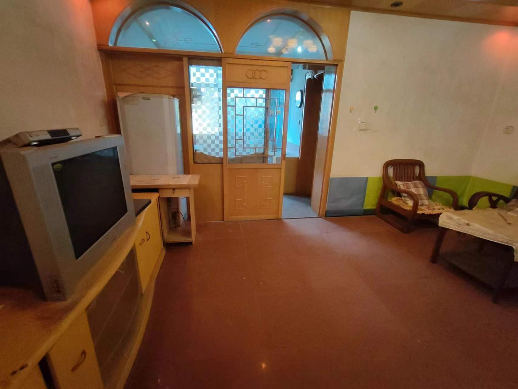 轴承厂 2室1厅1卫 21.8万 轴承厂 2室1厅1卫 21.8万室内图