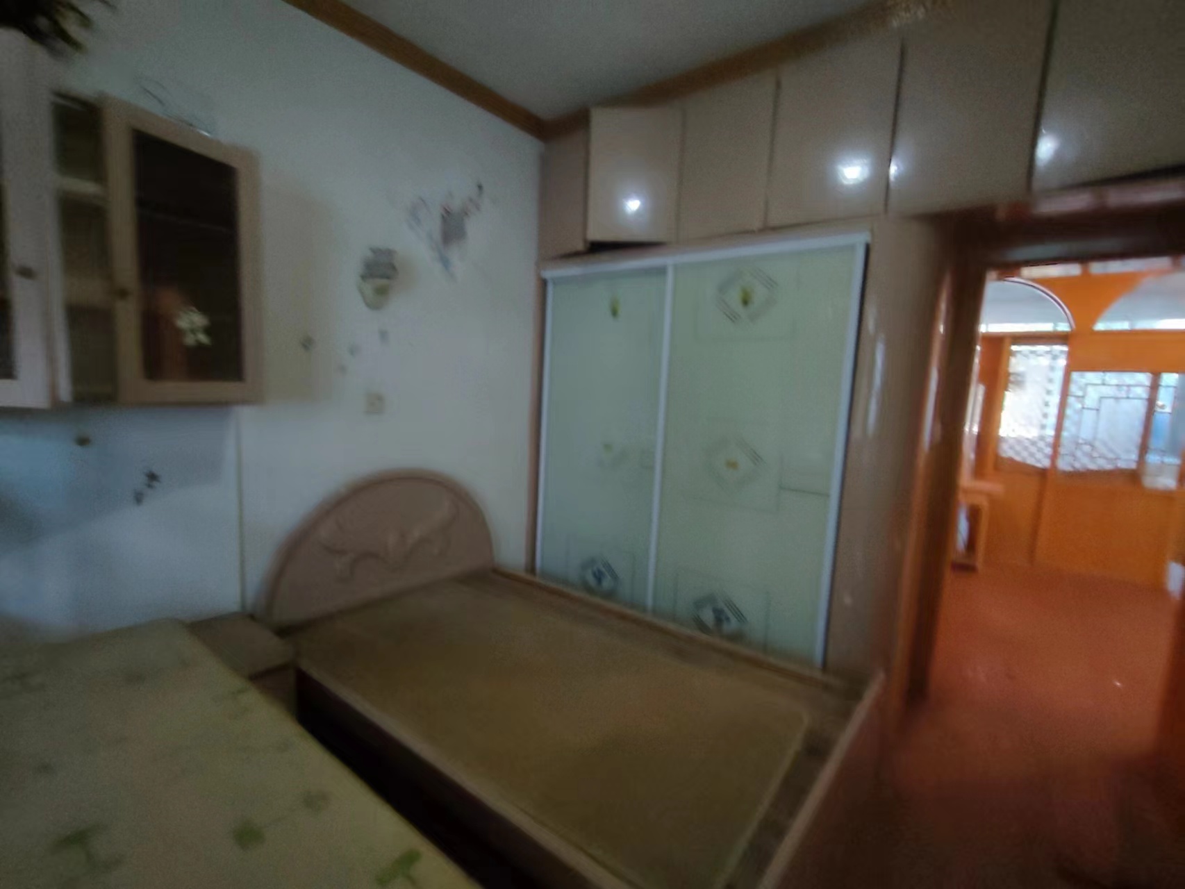 轴承厂 2室1厅1卫 21.8万 轴承厂 2室1厅1卫 21.8万室内图