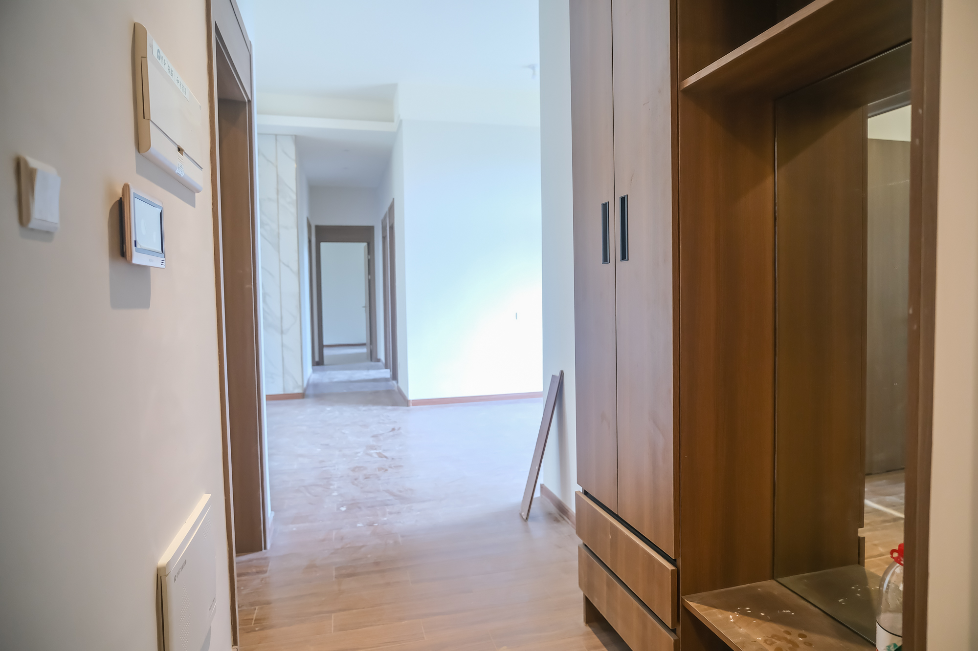 保利香槟国际 4室2厅2卫 99.8万 保利香槟国际 4室2厅2卫 99.8万其他