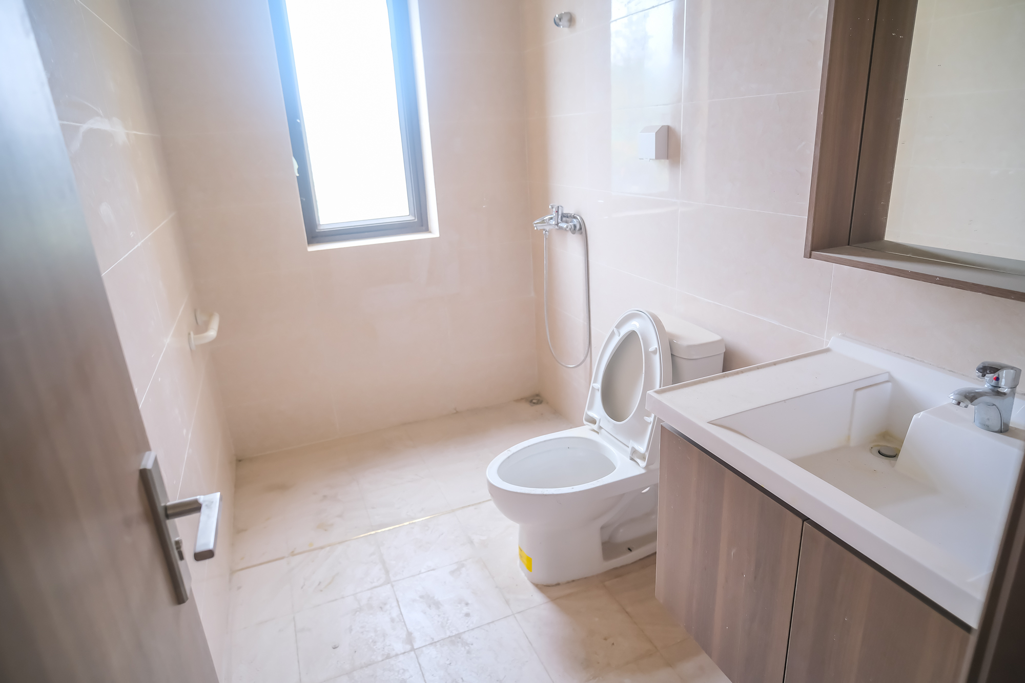 保利香槟国际 4室2厅2卫 99.8万 保利香槟国际 4室2厅2卫 99.8万卫生间