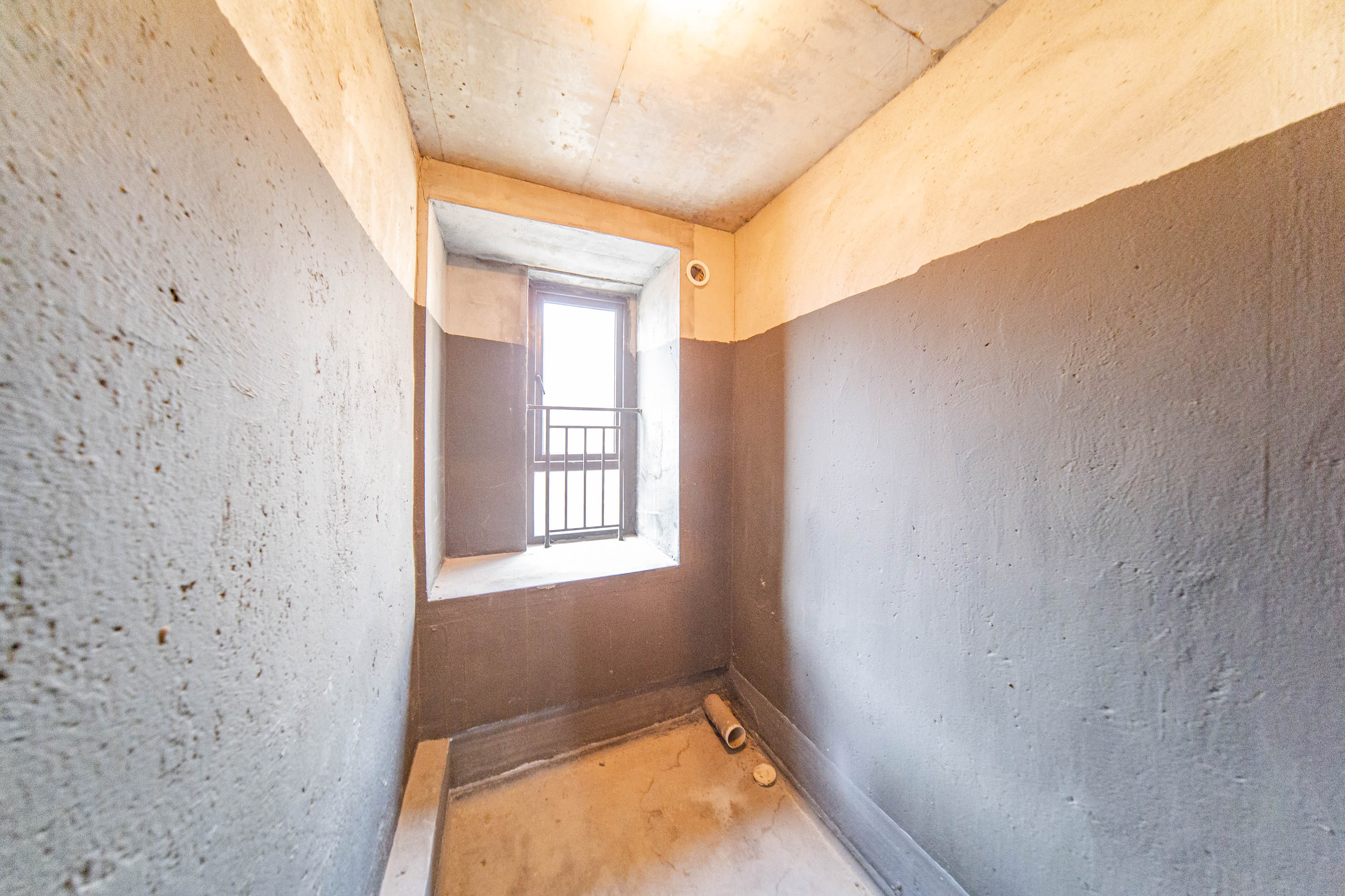 蓝光雍锦半岛 4室2厅1卫 138.0万 蓝光雍锦半岛 4室2厅1卫 138.0万卫生间