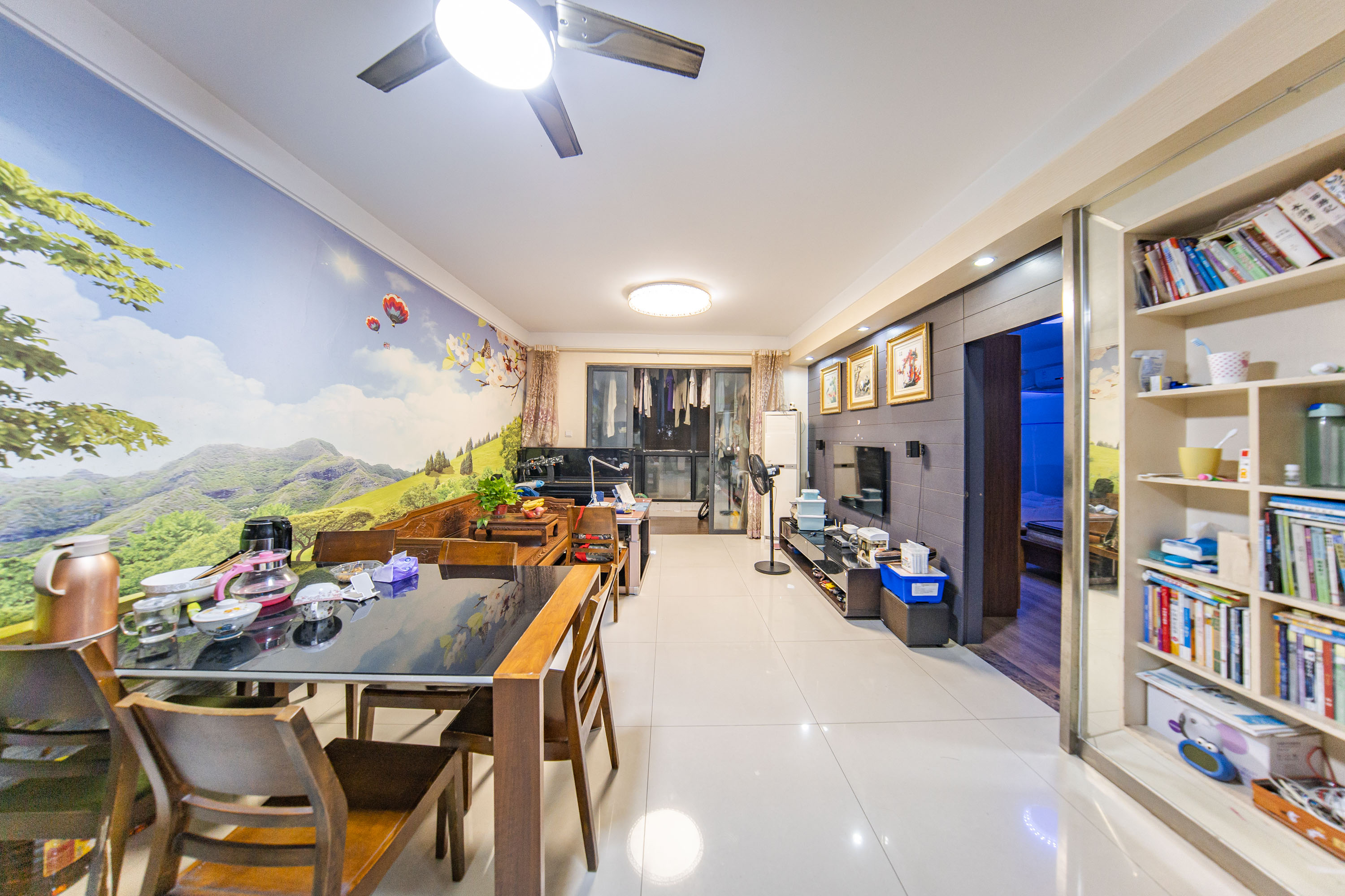 阳光100三期 3室2厅2卫 103.8万 阳光100三期 3室2厅2卫 103.8万客厅