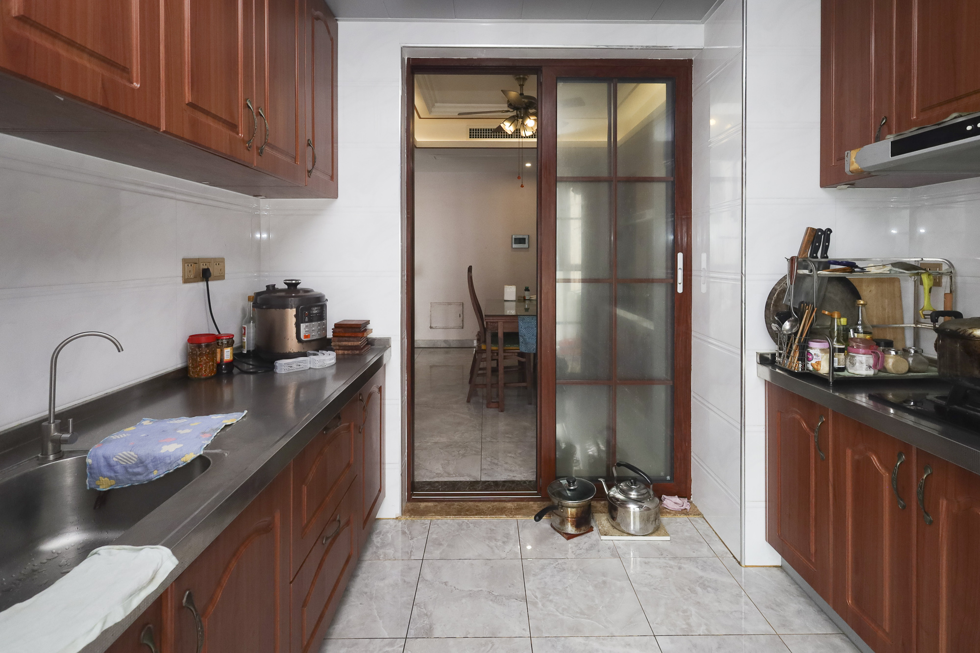 世茂外滩里（世茂铂翠湾三期）  4室2厅2卫    225.0万厨房