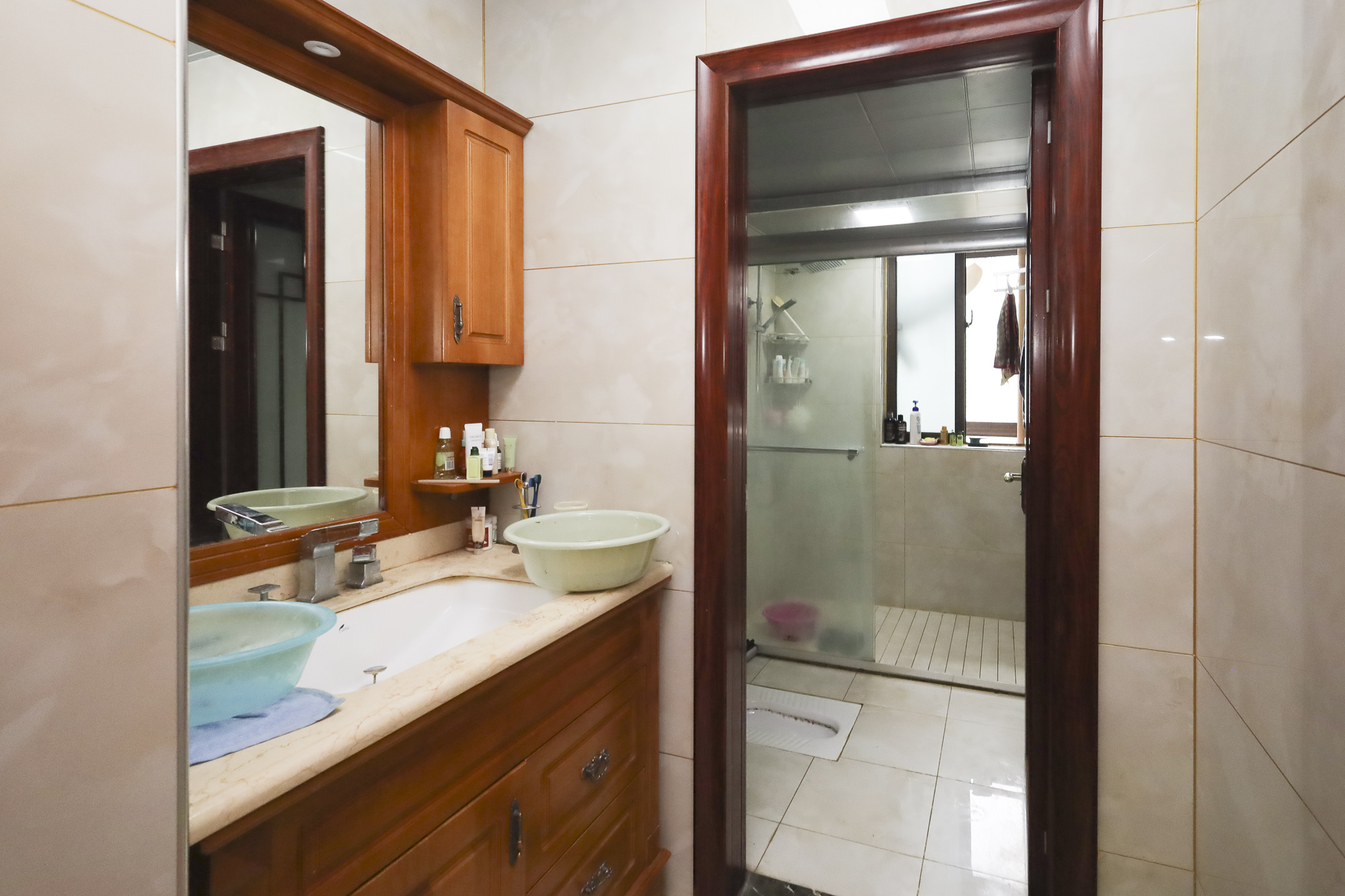 世茂外滩里（世茂铂翠湾三期）  4室2厅2卫    225.0万卫生间