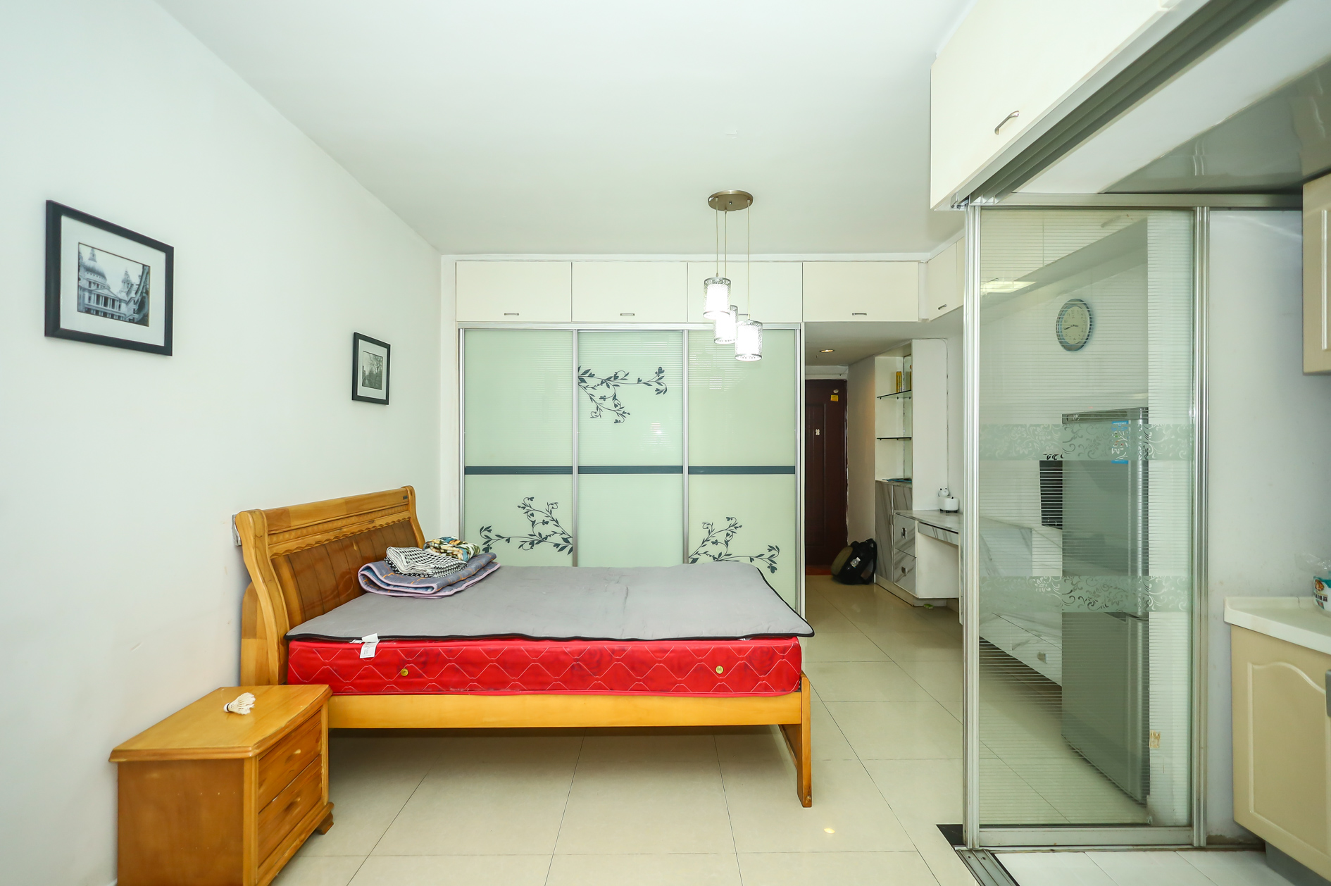 时代星城 1室1厅1卫 20.5万 时代星城 1室1厅1卫 20.5万客厅