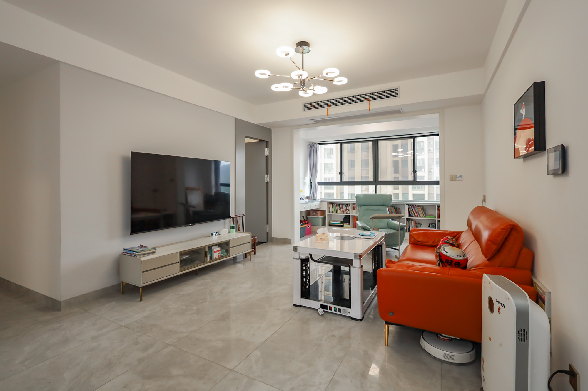 盛景谷山里  3室2厅2卫    118.8万客厅