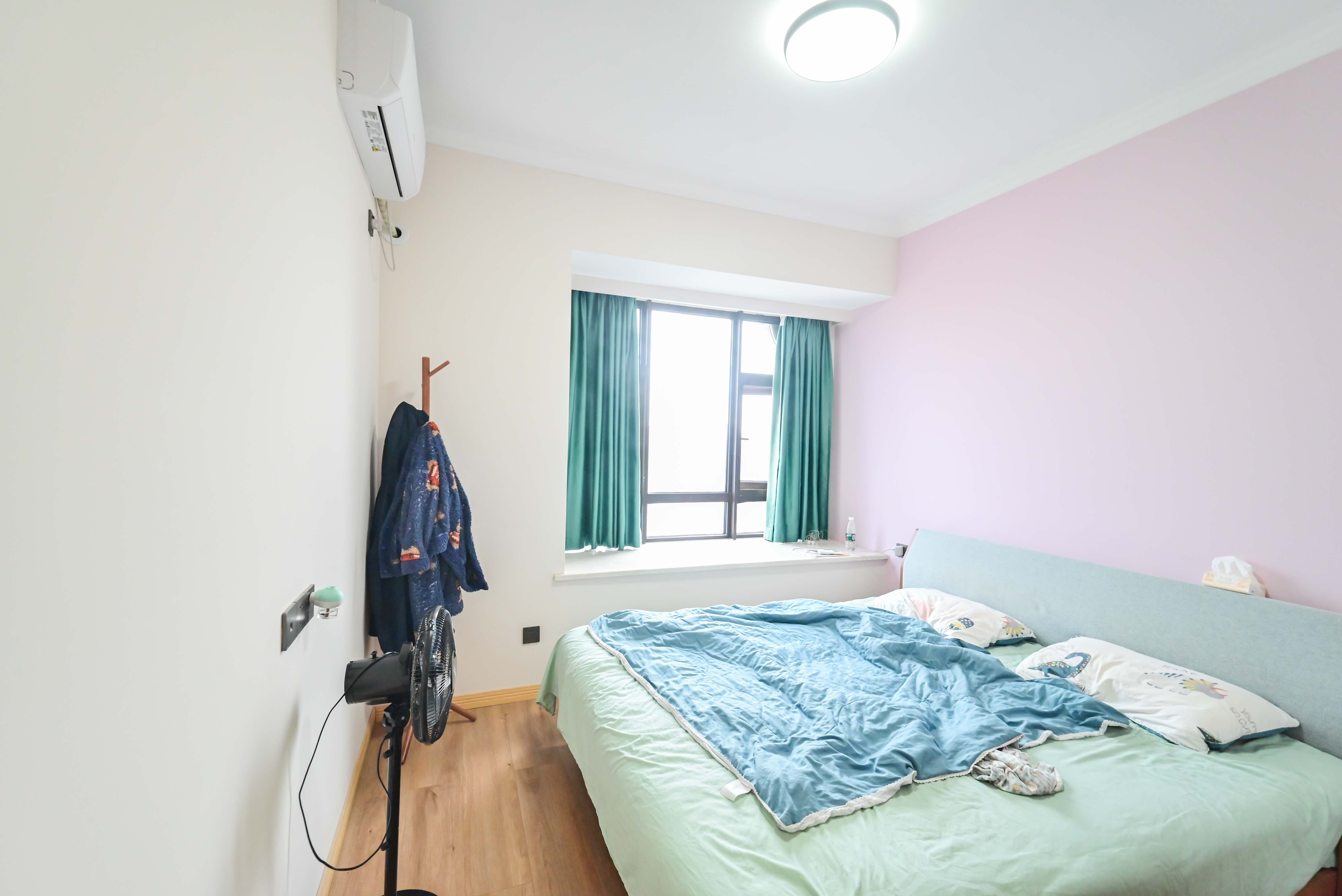 明昇壹城（明昇时代广场）二期  3室2厅2卫    140.0万卧室