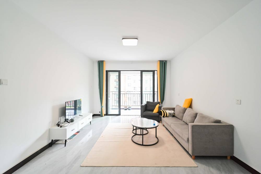 半山壹号  3室2厅1卫    108.0万