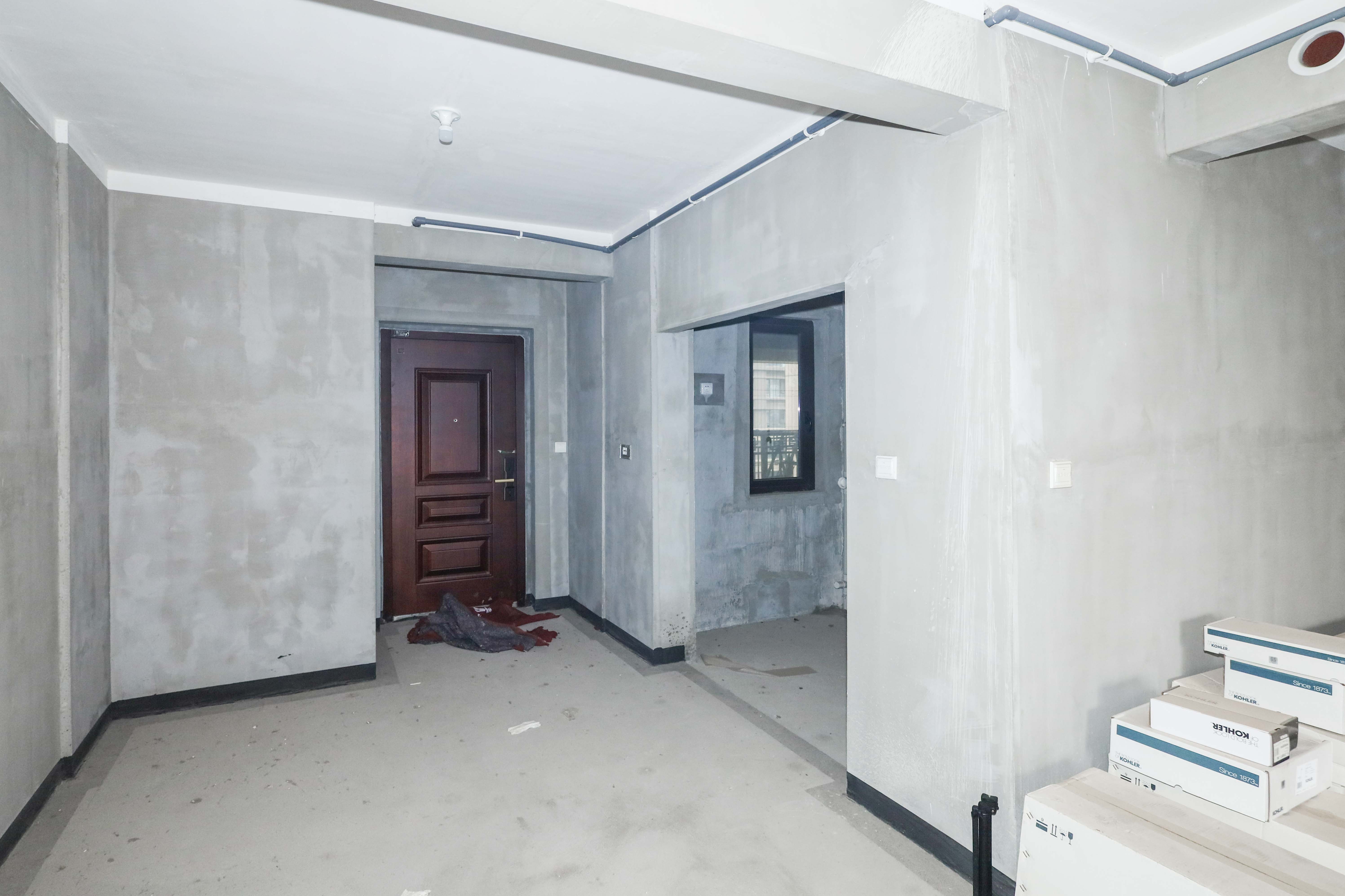 建发央著  3室2厅2卫   173.80万客厅