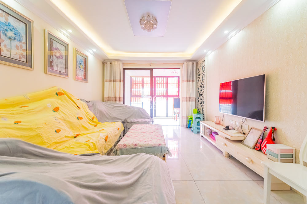 华润五彩城  3室2厅2卫    69.8万