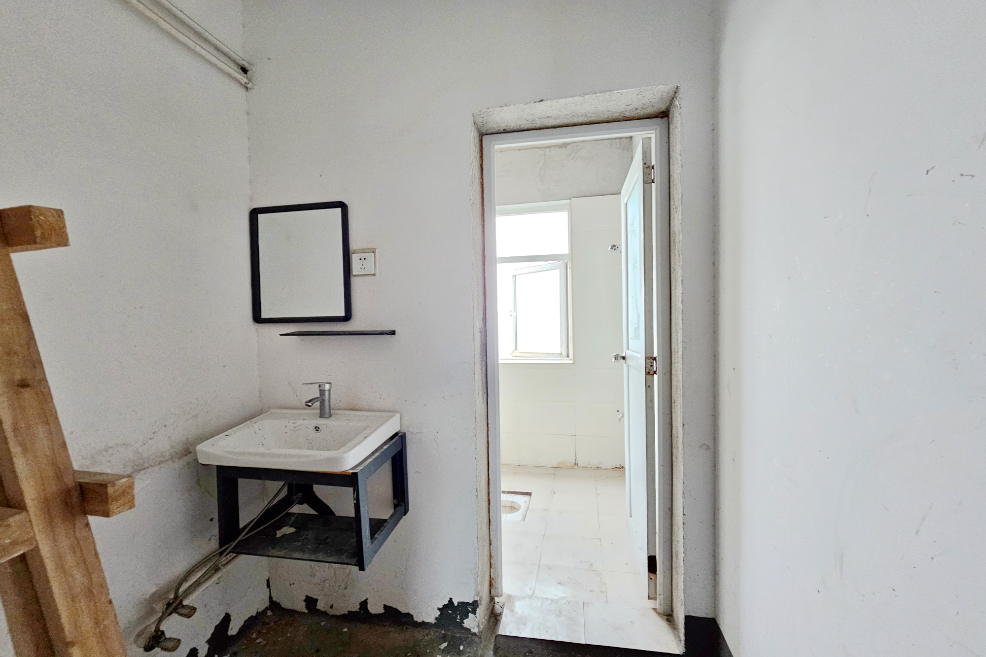 泊爱蓝湾 3室2厅1卫 95.0万 泊爱蓝湾 3室2厅1卫 95.0万其他