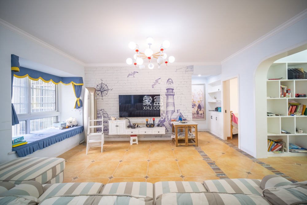 山水湾WS区  4室2厅2卫    75.8万