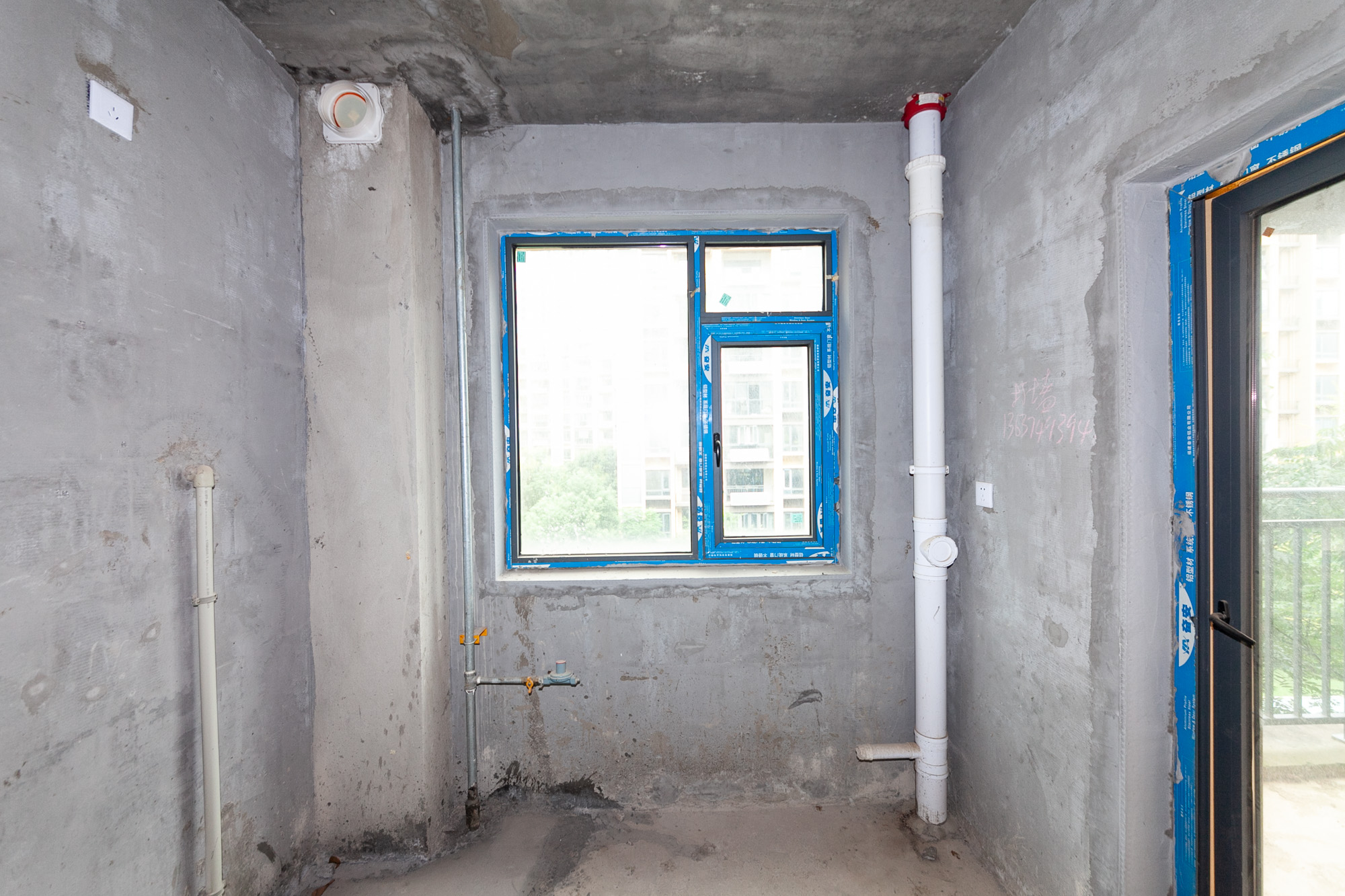 澳海谷山府 5室2厅2卫 126.0万 澳海谷山府 5室2厅2卫 126.0万厨房