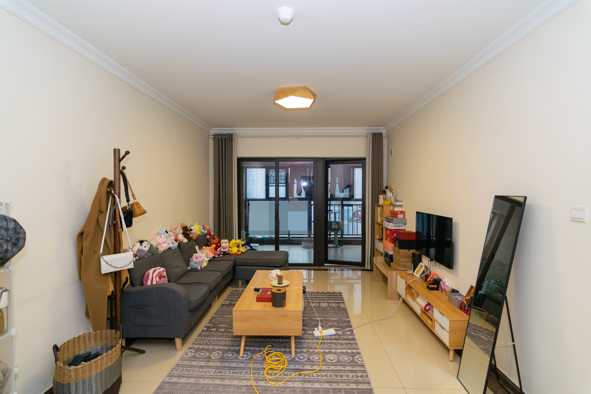 时代倾城二期 2室2厅1卫 80.0万 时代倾城二期 2室2厅1卫 80.0万客厅