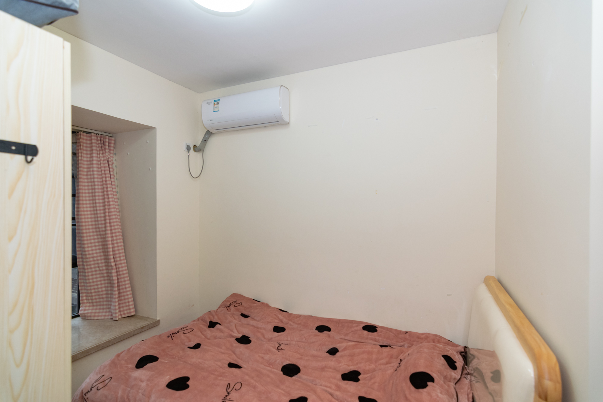 时代倾城二期 2室2厅1卫 80.0万 时代倾城二期 2室2厅1卫 80.0万卧室