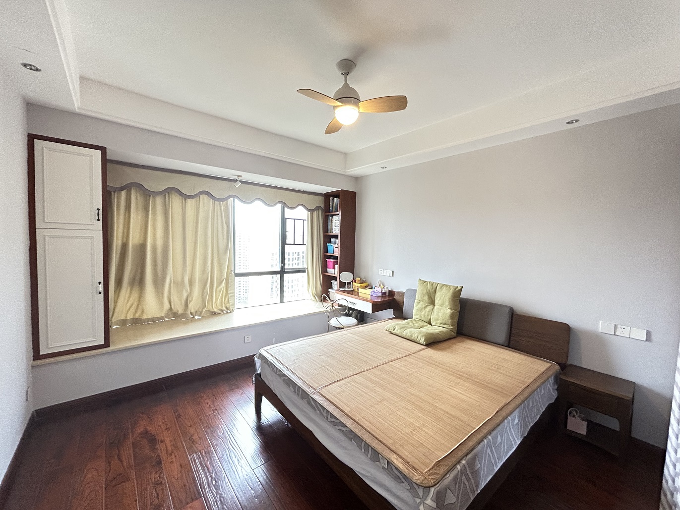 经世龙城 3室2厅2卫 88.0万 经世龙城 3室2厅2卫 88.0万室内图