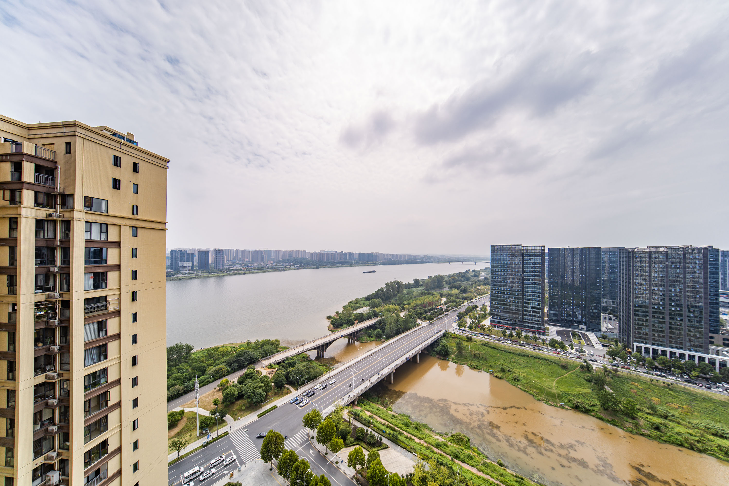 兰亭湾畔  3室2厅2卫   213.50万其他