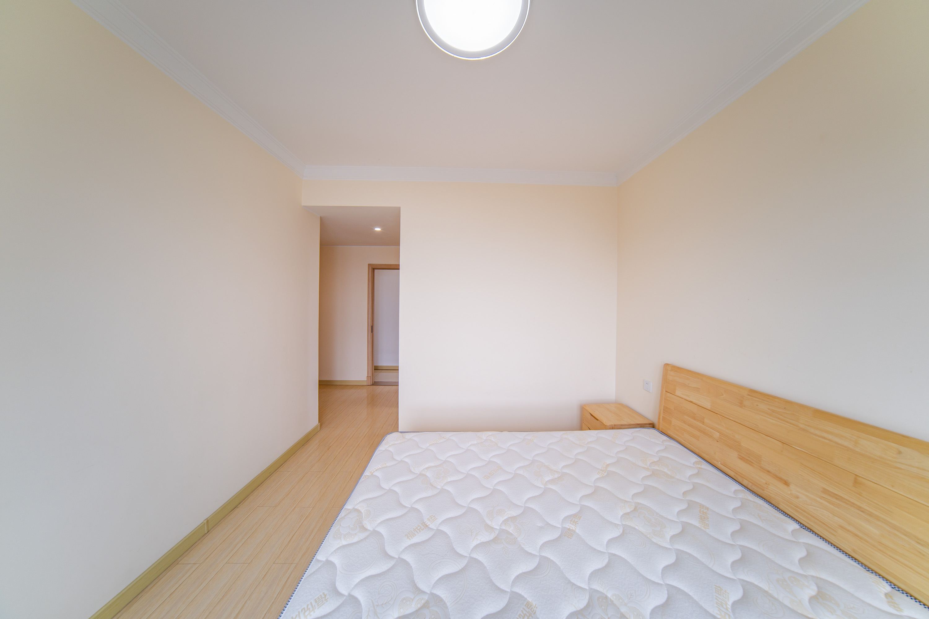 兰亭湾畔  3室2厅2卫   213.50万卧室