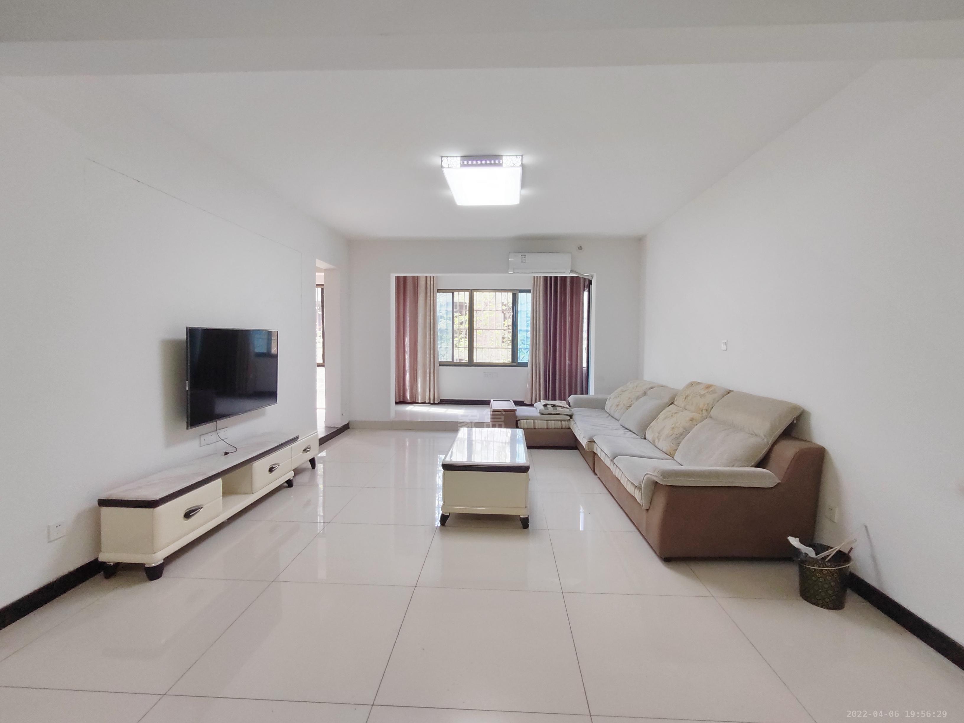 金质颐园  3室2厅2卫   59.80万 金质颐园  3室2厅2卫   59.80万室内图