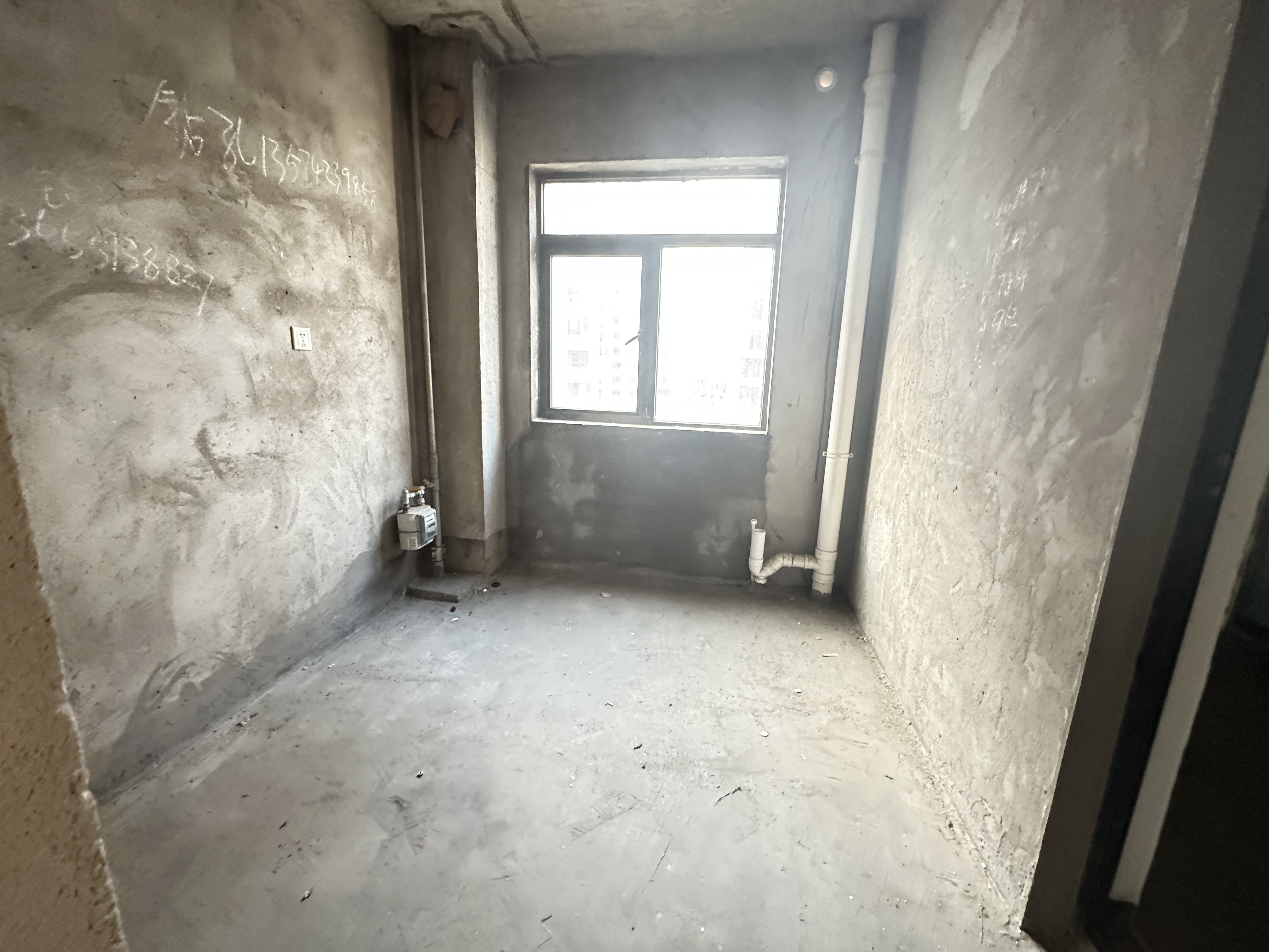 龙腾国际 3室2厅1卫 64.0万 龙腾国际 3室2厅1卫 64.0万室内图