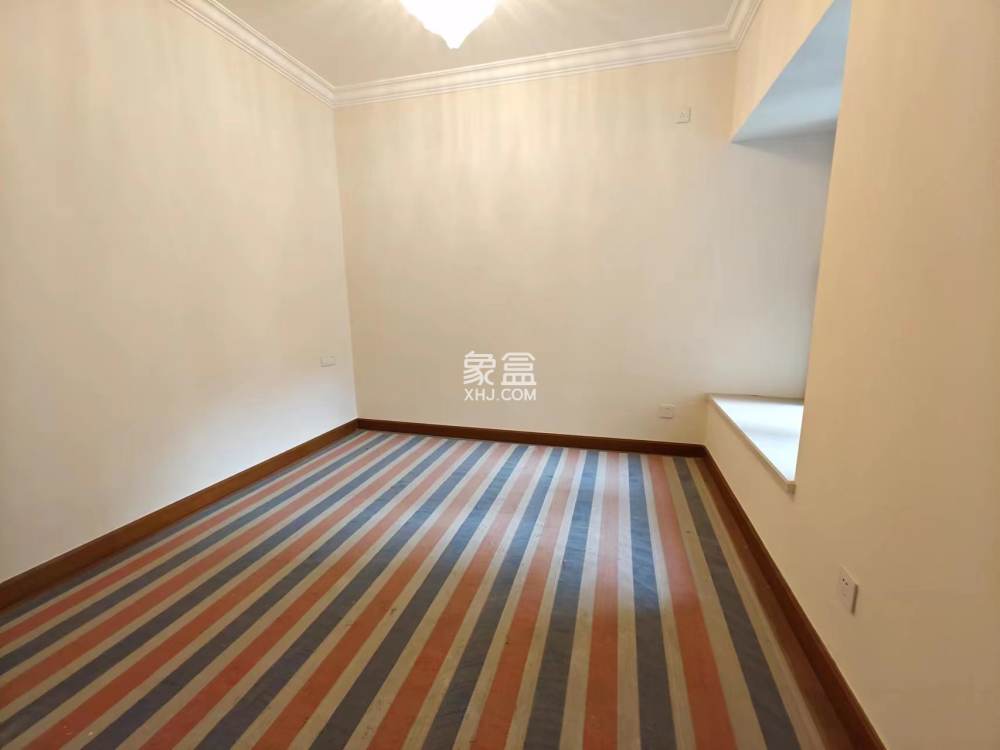 恒大华府 3室2厅1卫 83.0万 恒大华府 3室2厅1卫 83.0万室内图