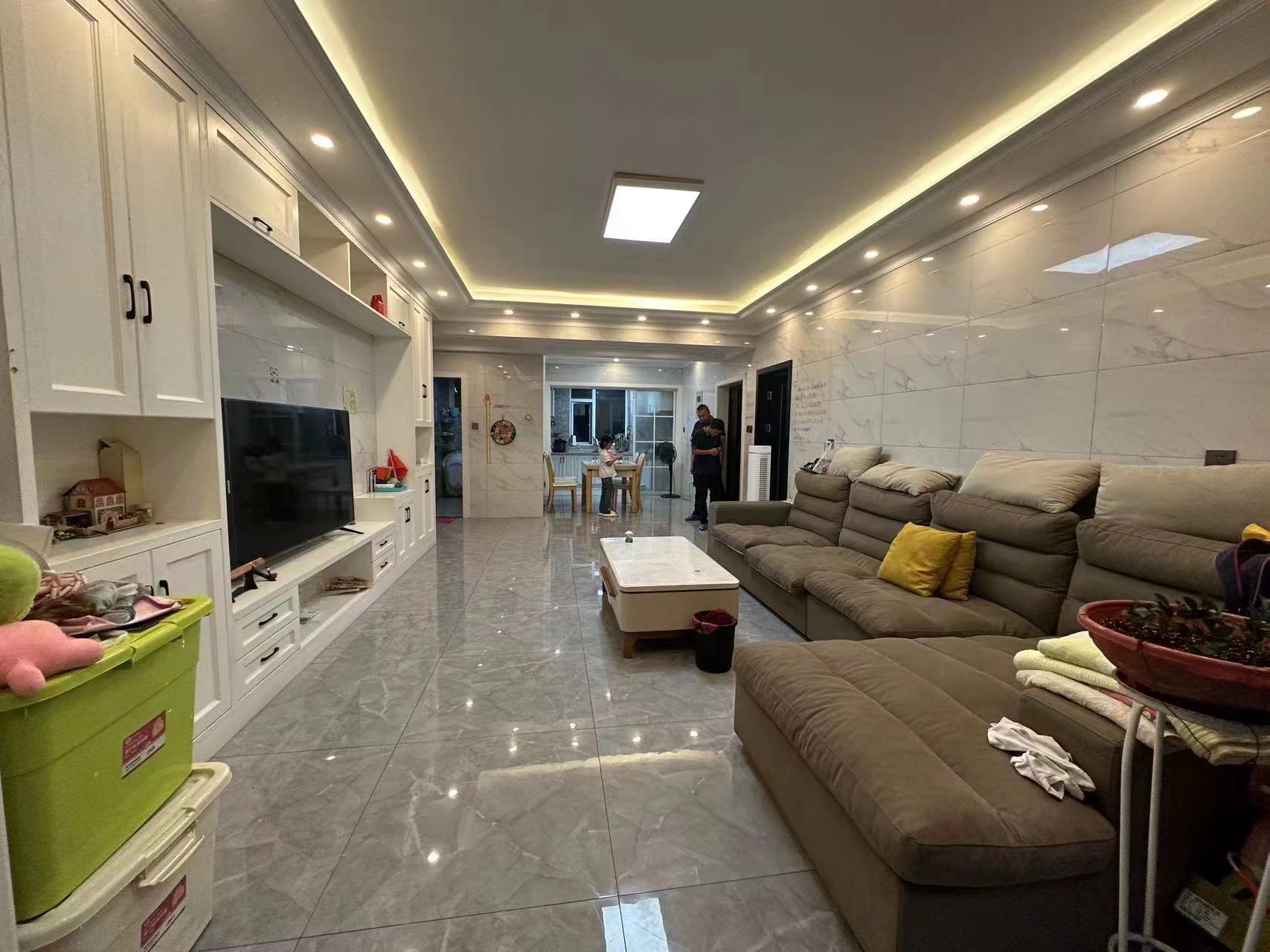 九八缔景城  4室2厅2卫    100.0万 九八缔景城  4室2厅2卫    100.0万室内图