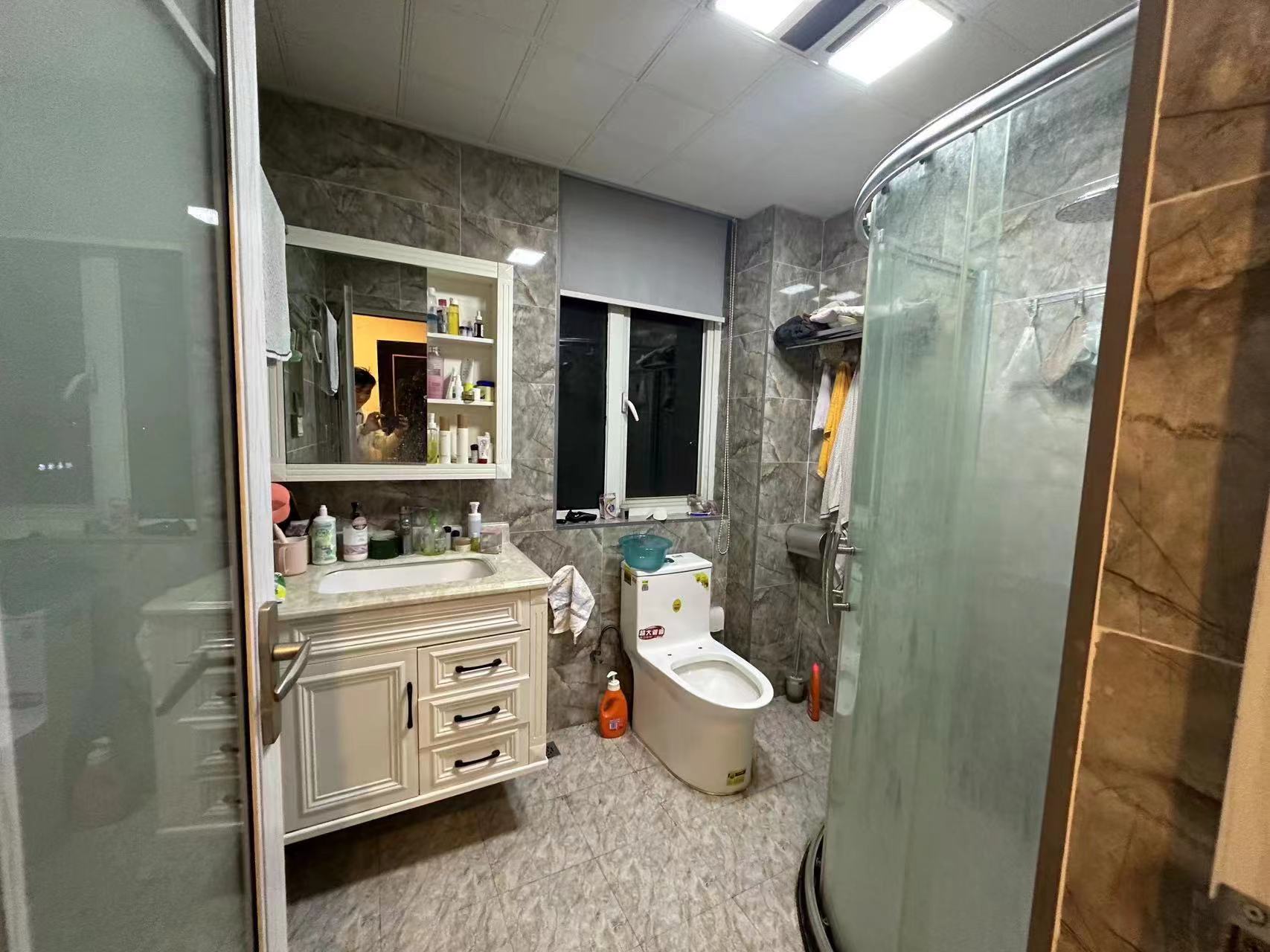 九八缔景城  4室2厅2卫    100.0万 九八缔景城  4室2厅2卫    100.0万室内图