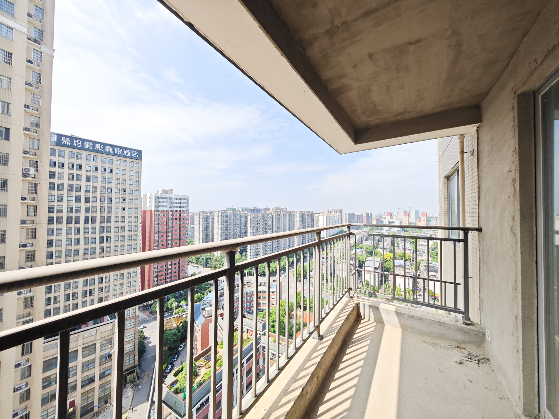 汇景豪庭  2室1厅1卫   85.00万阳台