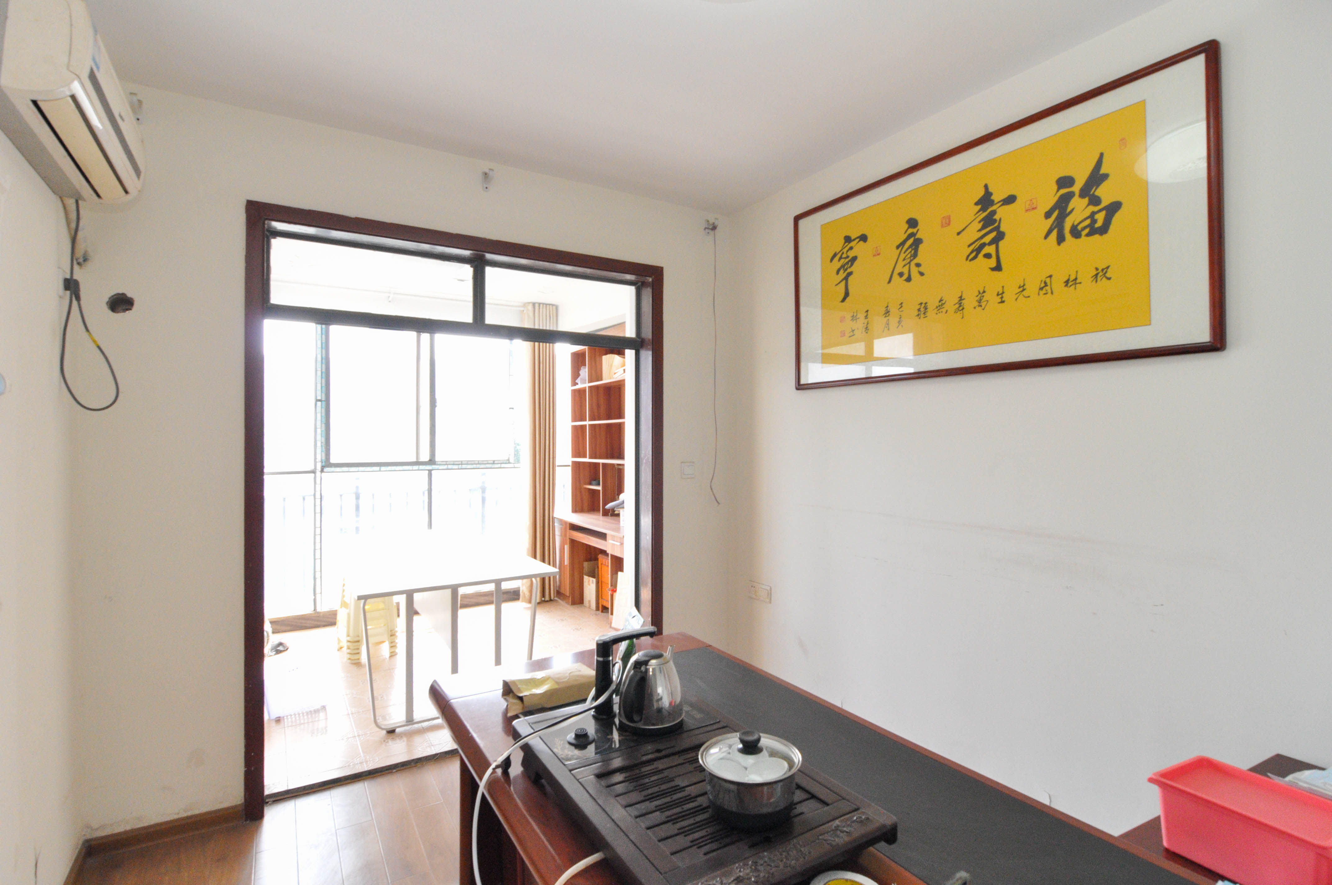 西子湖畔沃府  4室2厅2卫   165.00万其他