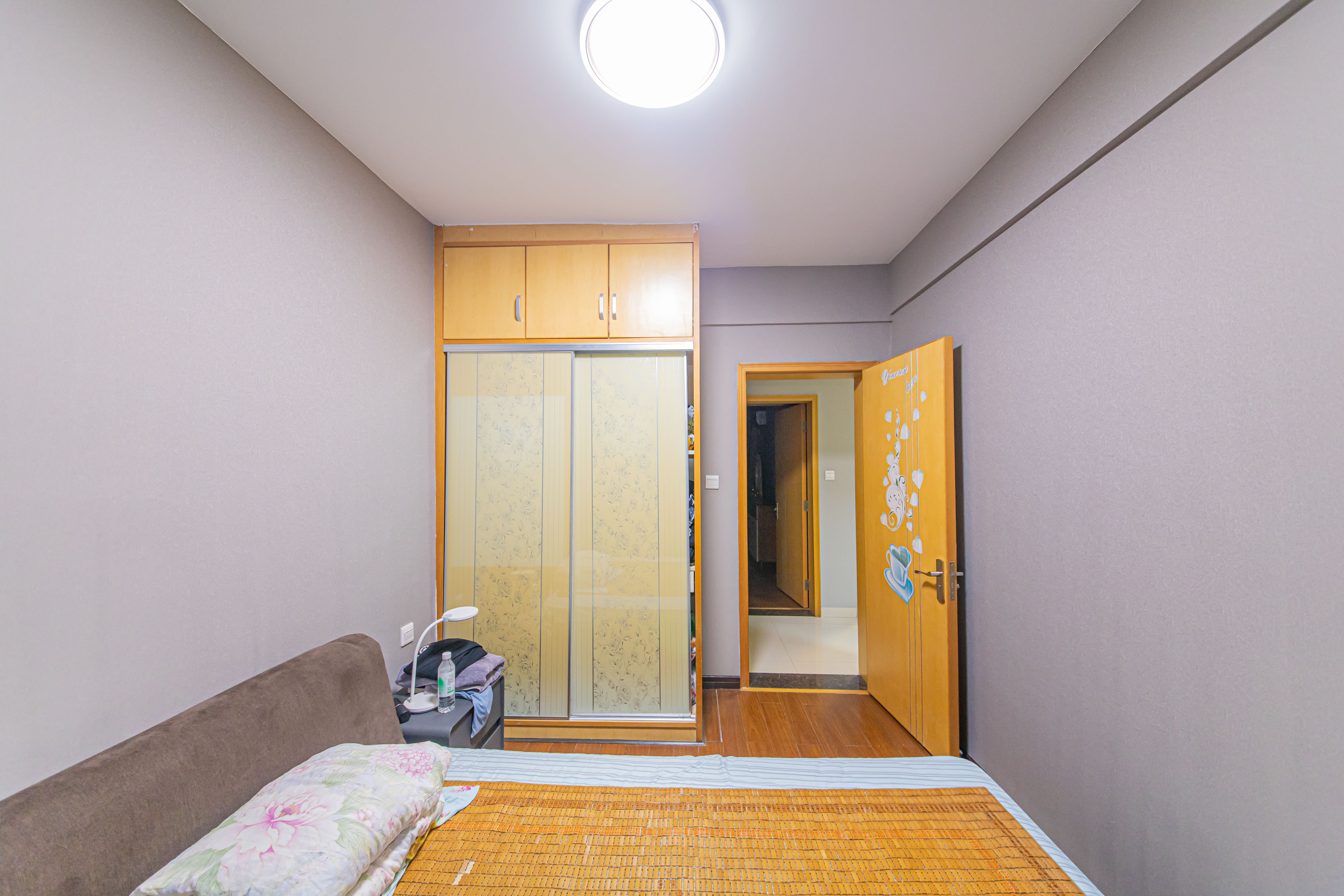 天城湖光山色  3室2厅1卫   126.80万卧室