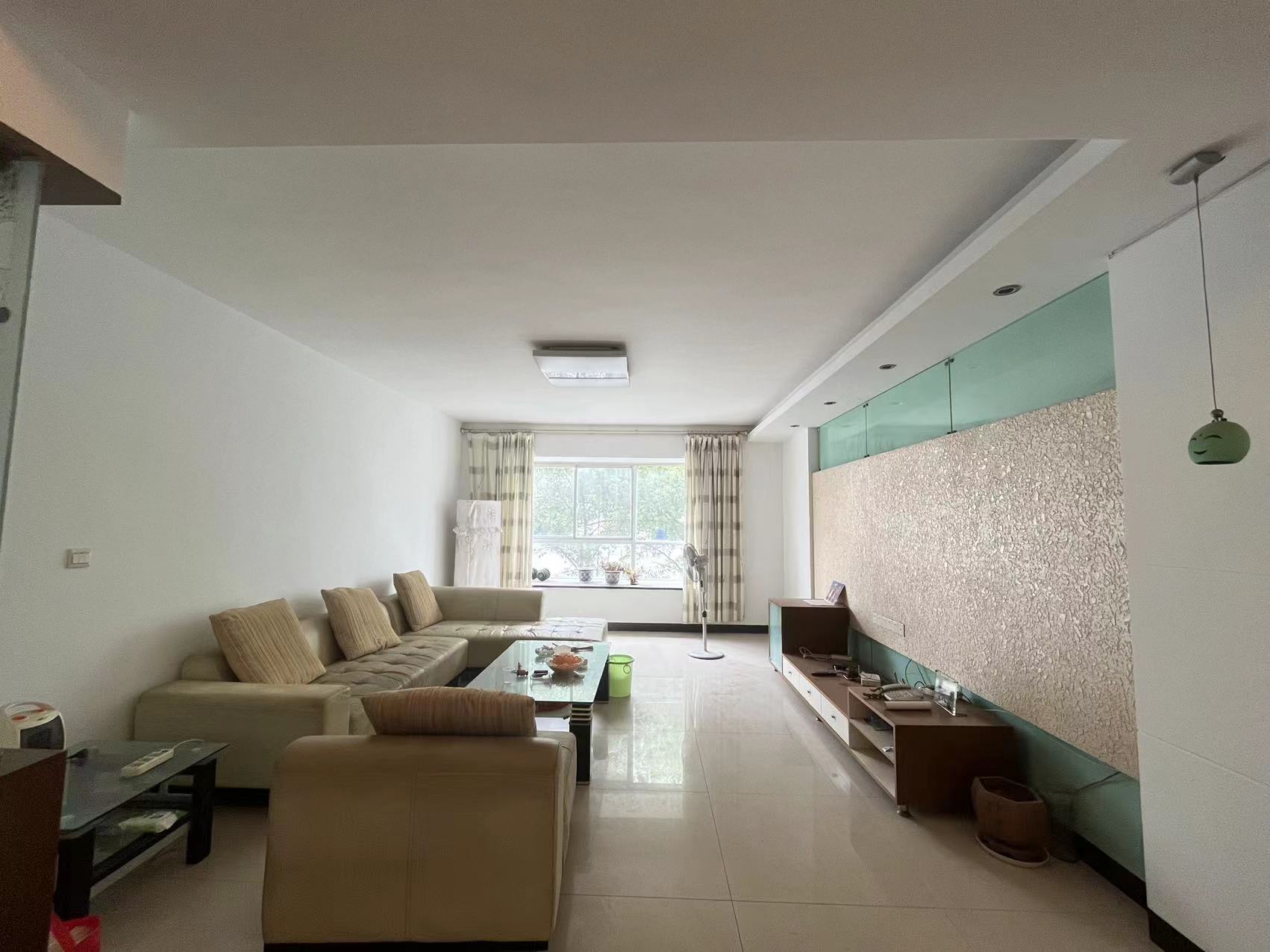 西子花园 3室2厅2卫 68.0万 西子花园 3室2厅2卫 68.0万室内图