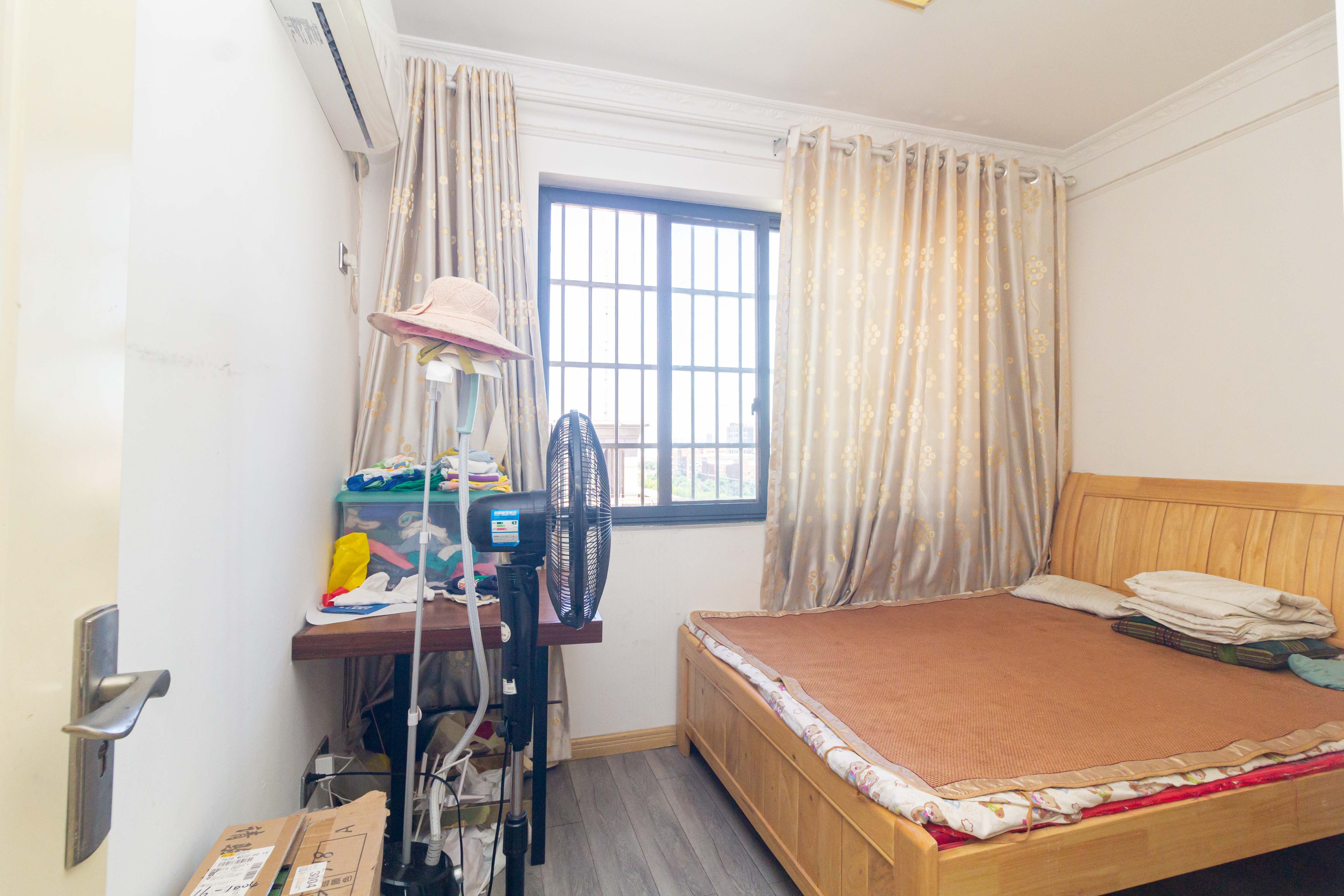 高林仕家 3室2厅1卫 88.0万 高林仕家 3室2厅1卫 88.0万卧室